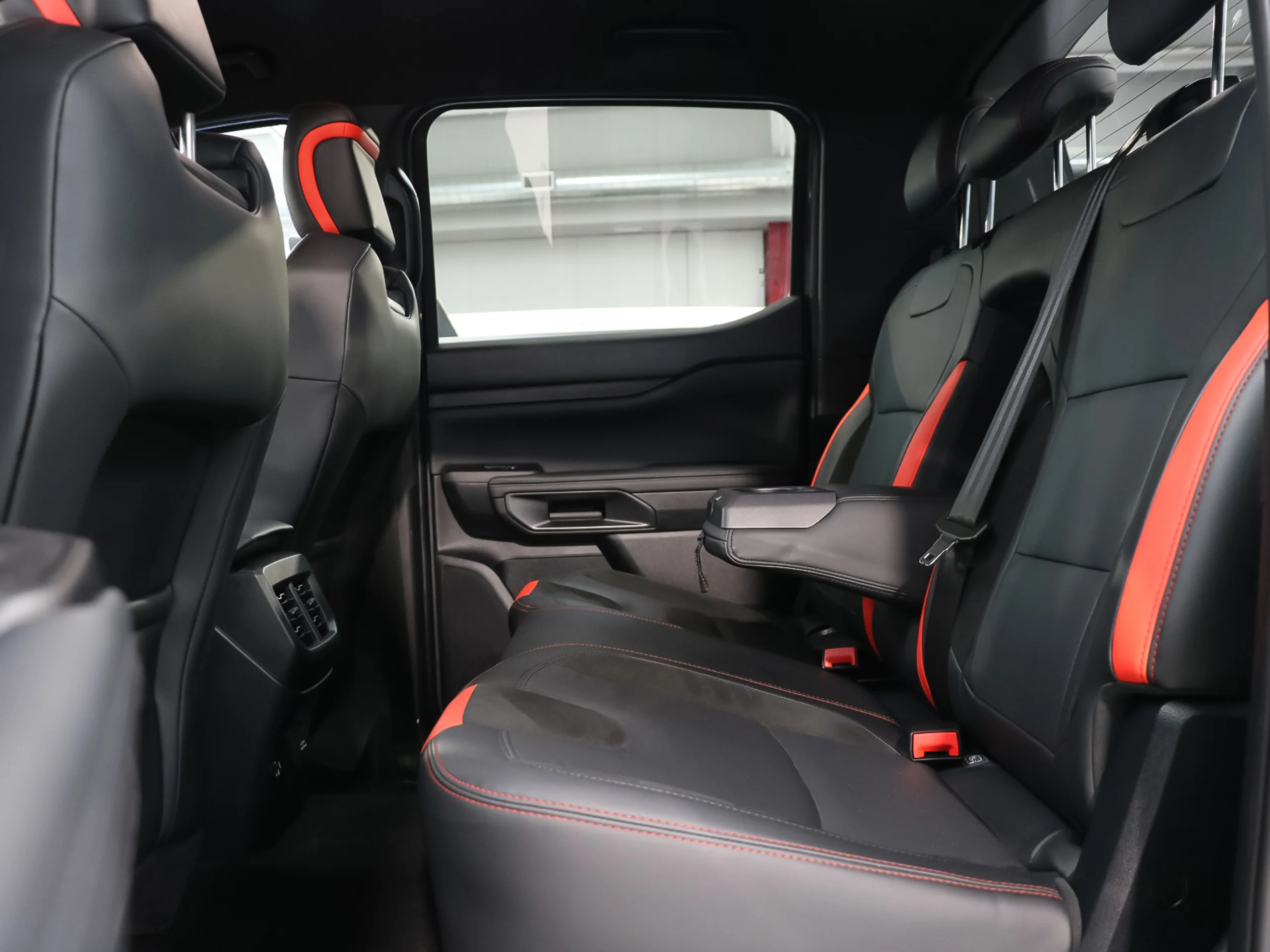 Ford Ranger Pickup 3.0 Ecoboost Doble Cabina Raptor AT e-AWD 215 kW (292 CV) - Foto 9