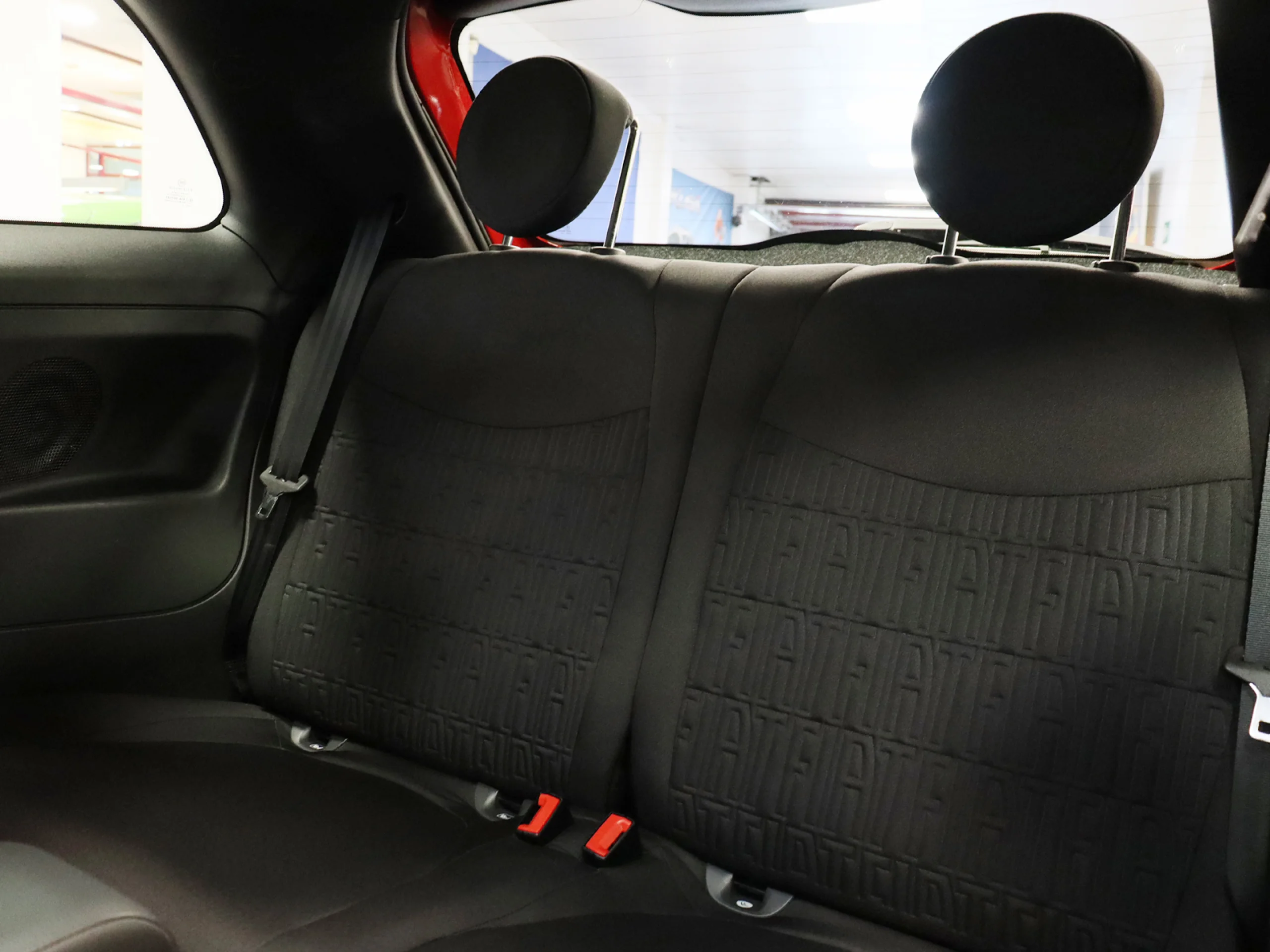 Fiat 500 1.0 Hybrid Monotrim 51 kW (70 CV) - Foto 7