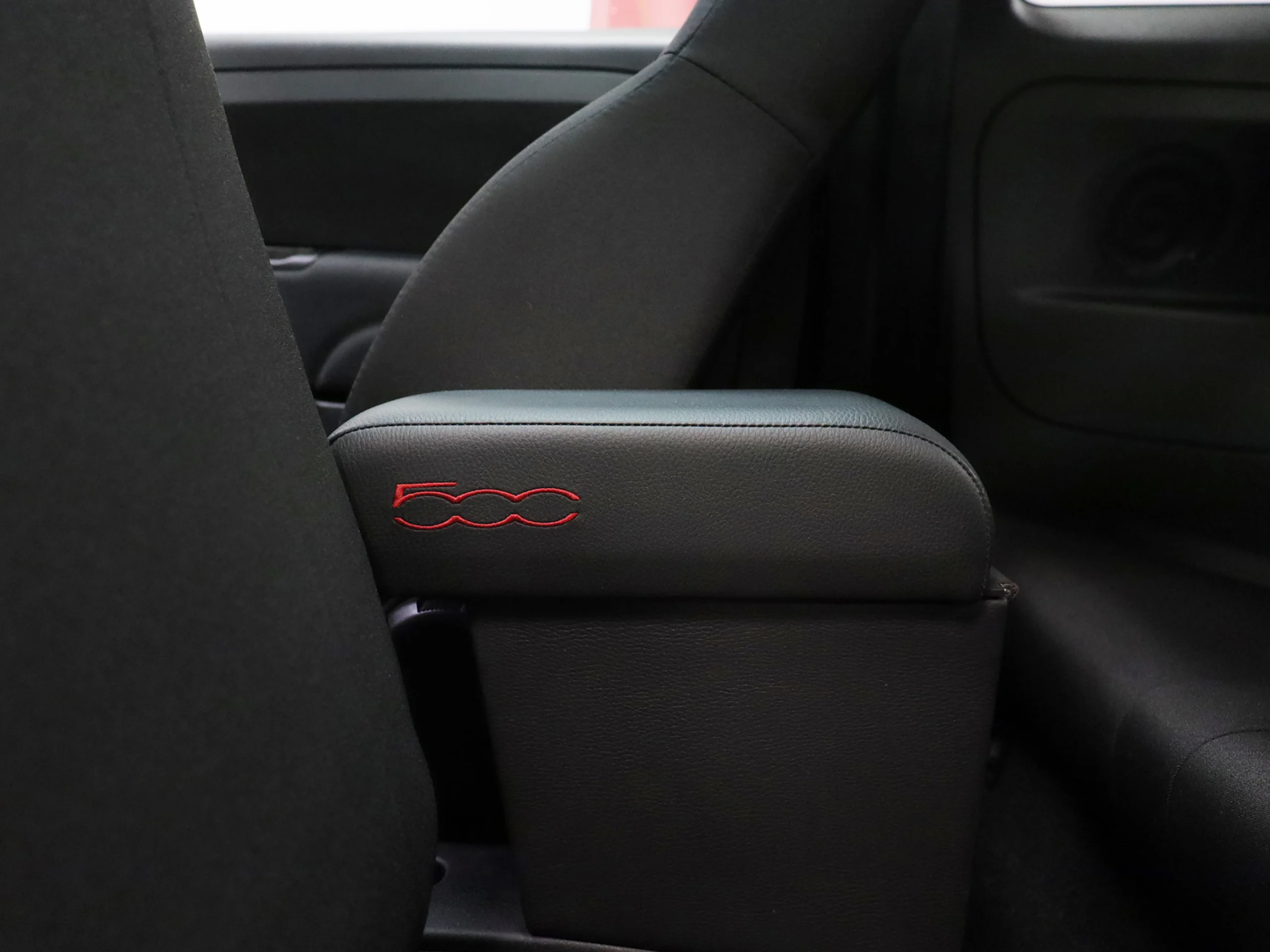 Fiat 500 1.0 Hybrid Monotrim 51 kW (70 CV) - Foto 8
