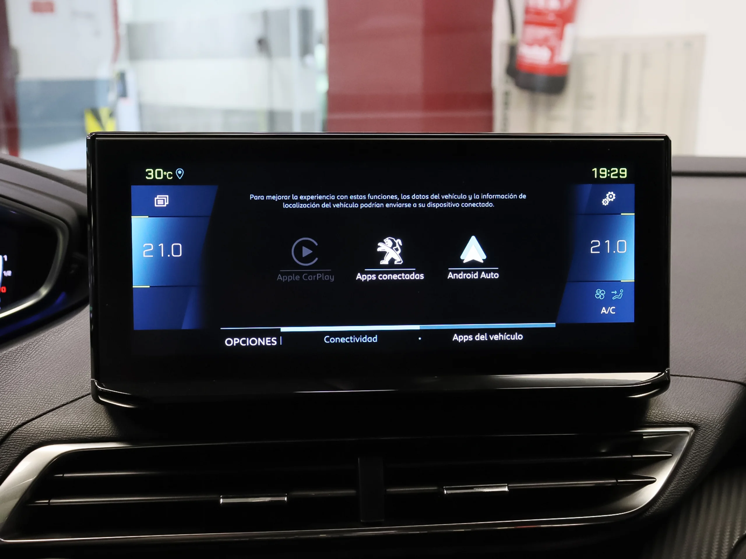 Peugeot 3008 Hybrid 180 Allure Pack e-EAT8 132 kW (180 CV) - Foto 18
