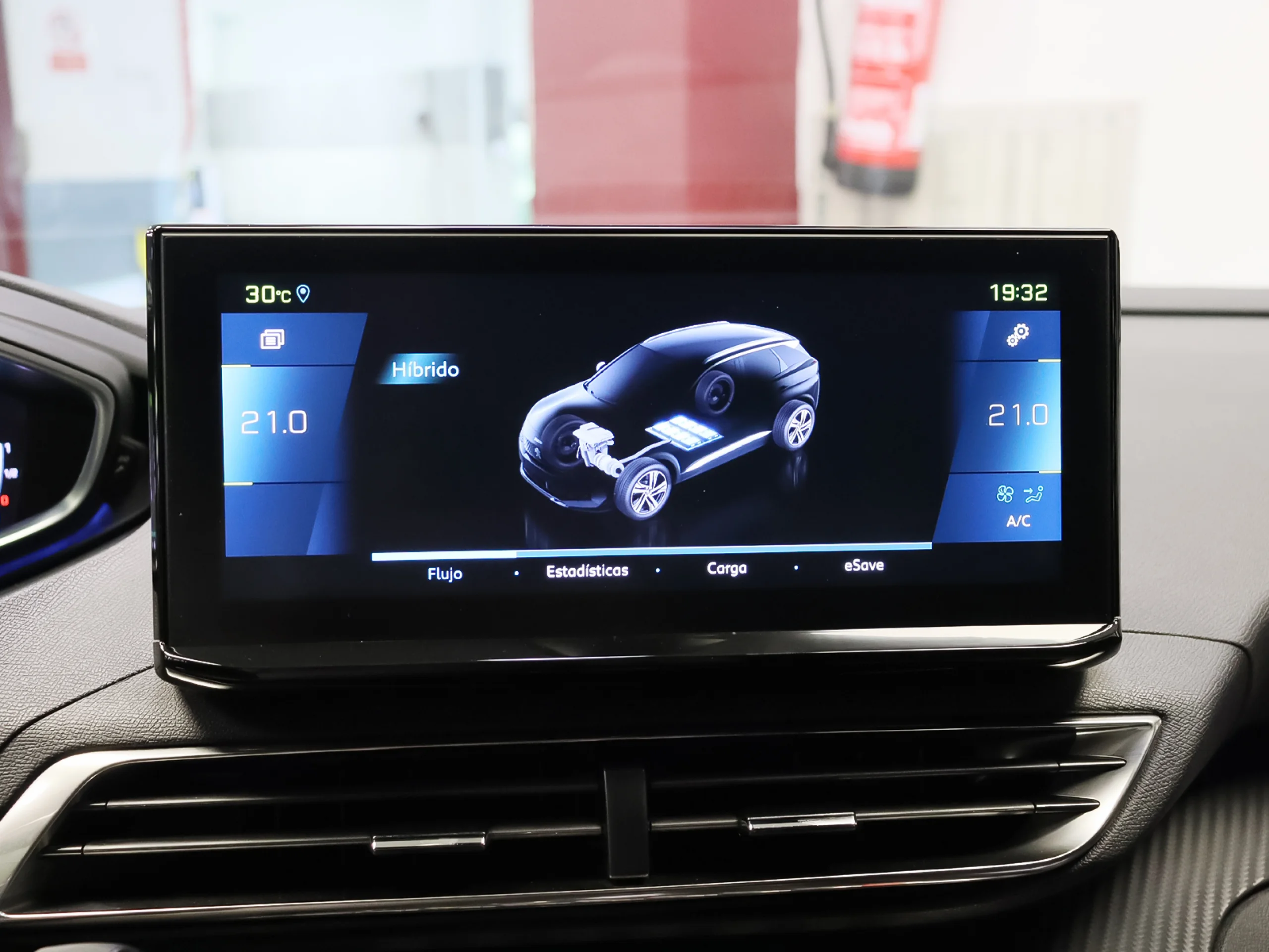Peugeot 3008 Hybrid 180 Allure Pack e-EAT8 132 kW (180 CV) - Foto 25
