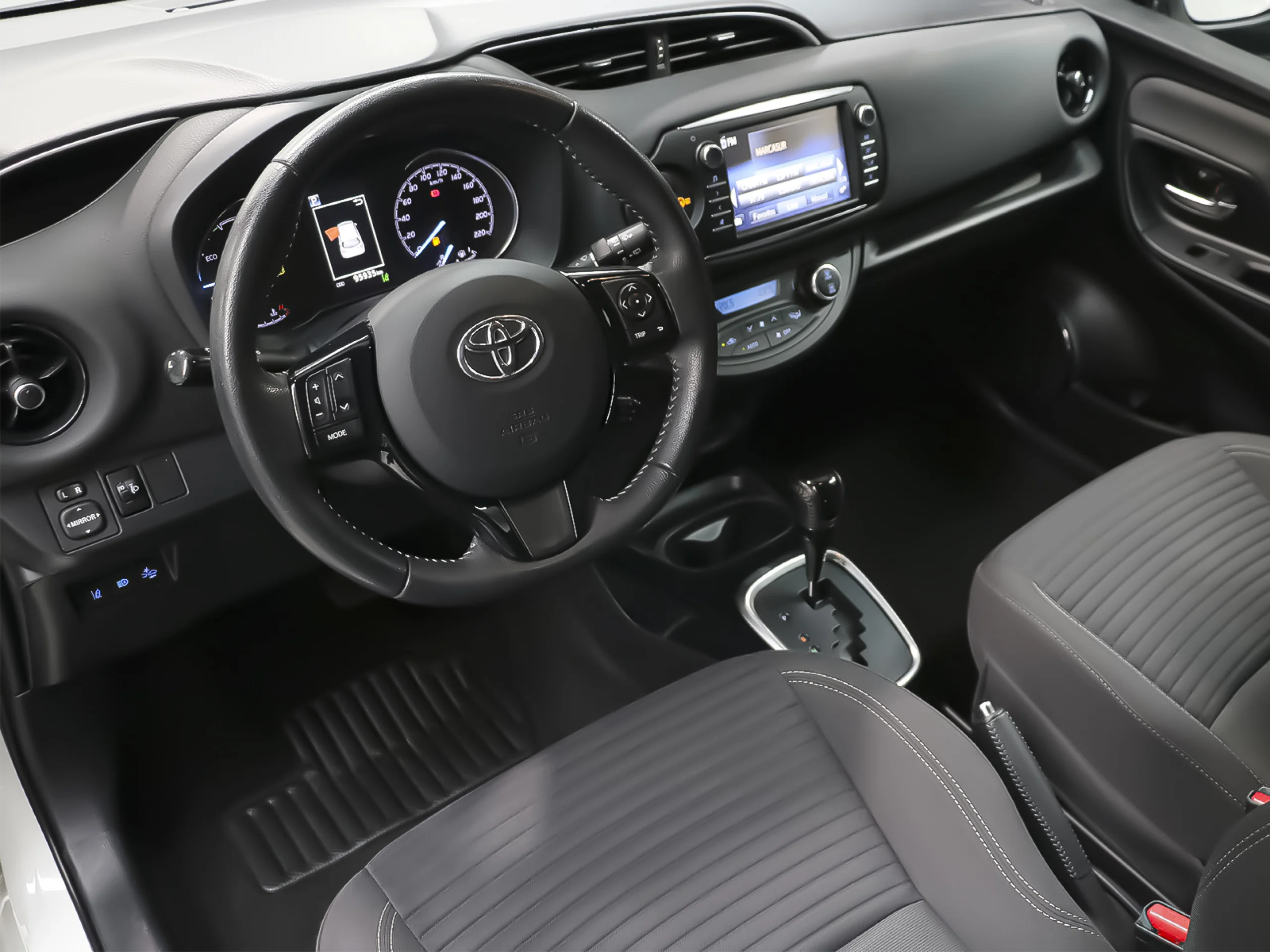 Toyota Yaris 1.5 Hybrid Feel 74 kW (100 CV) - Foto 3