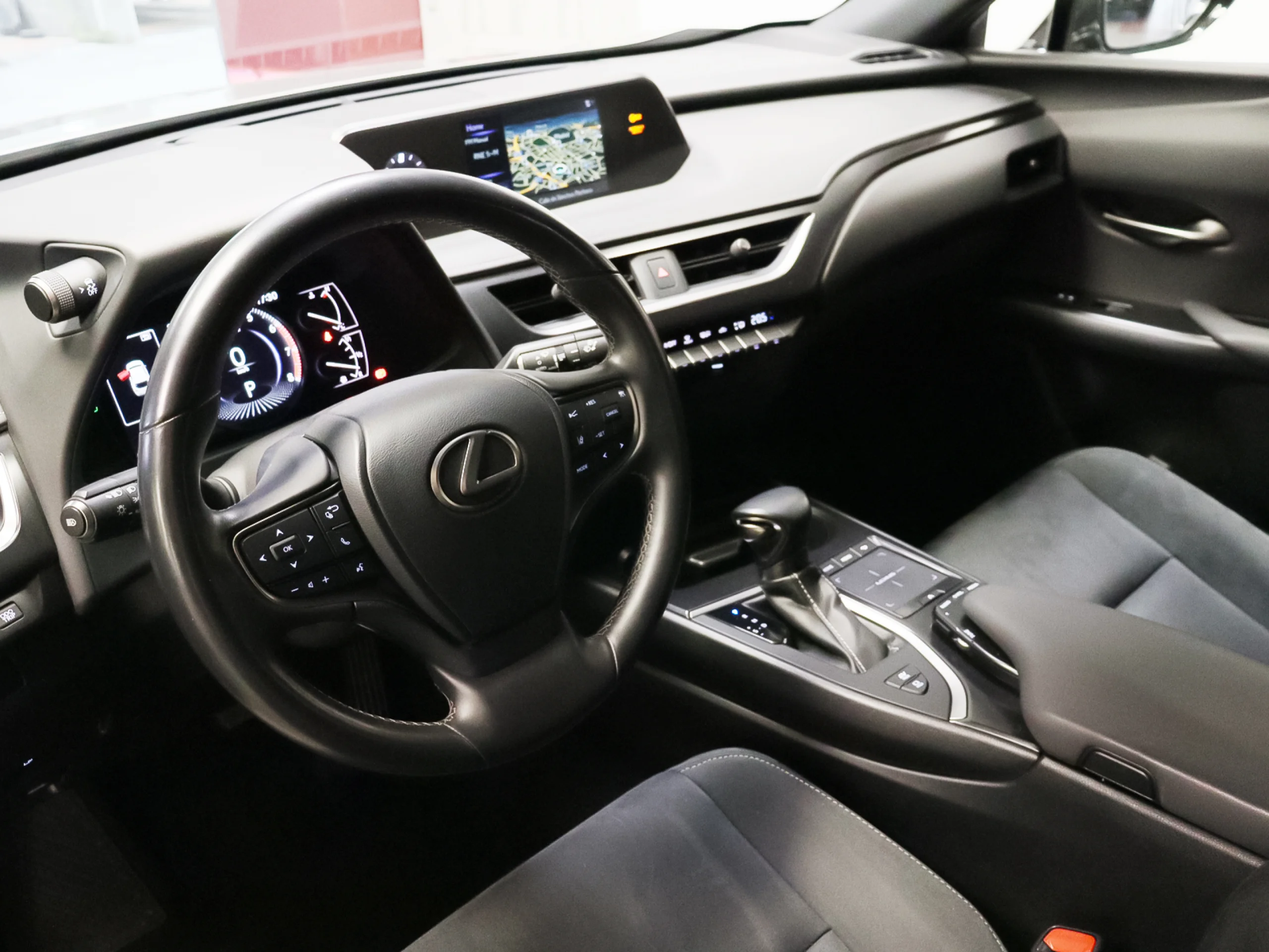Lexus UX 250h Business 2WD 135 kW (184 CV) - Foto 3