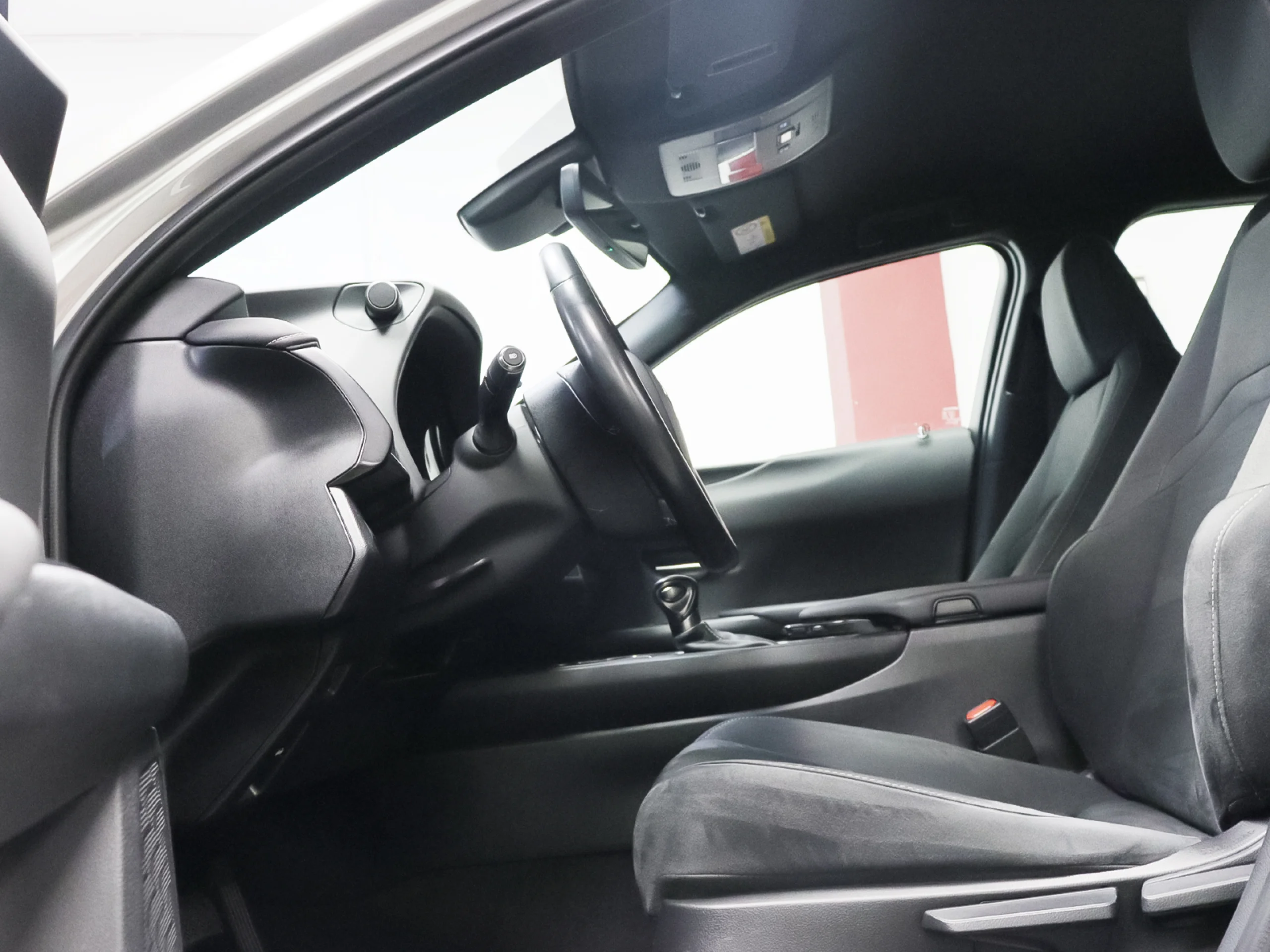 Lexus UX 250h Business 2WD 135 kW (184 CV) - Foto 5