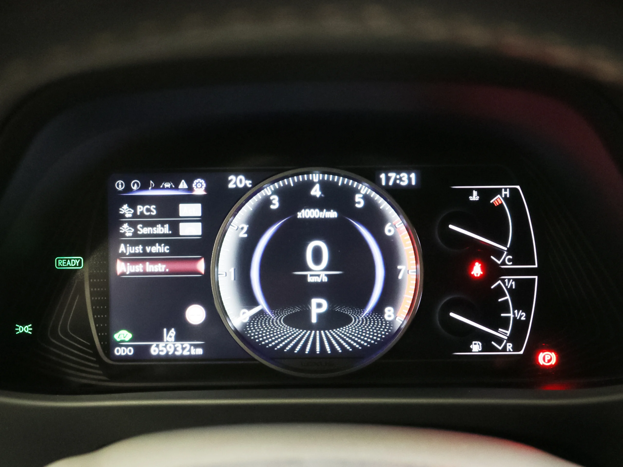 Lexus UX 250h Business 2WD 135 kW (184 CV) - Foto 13