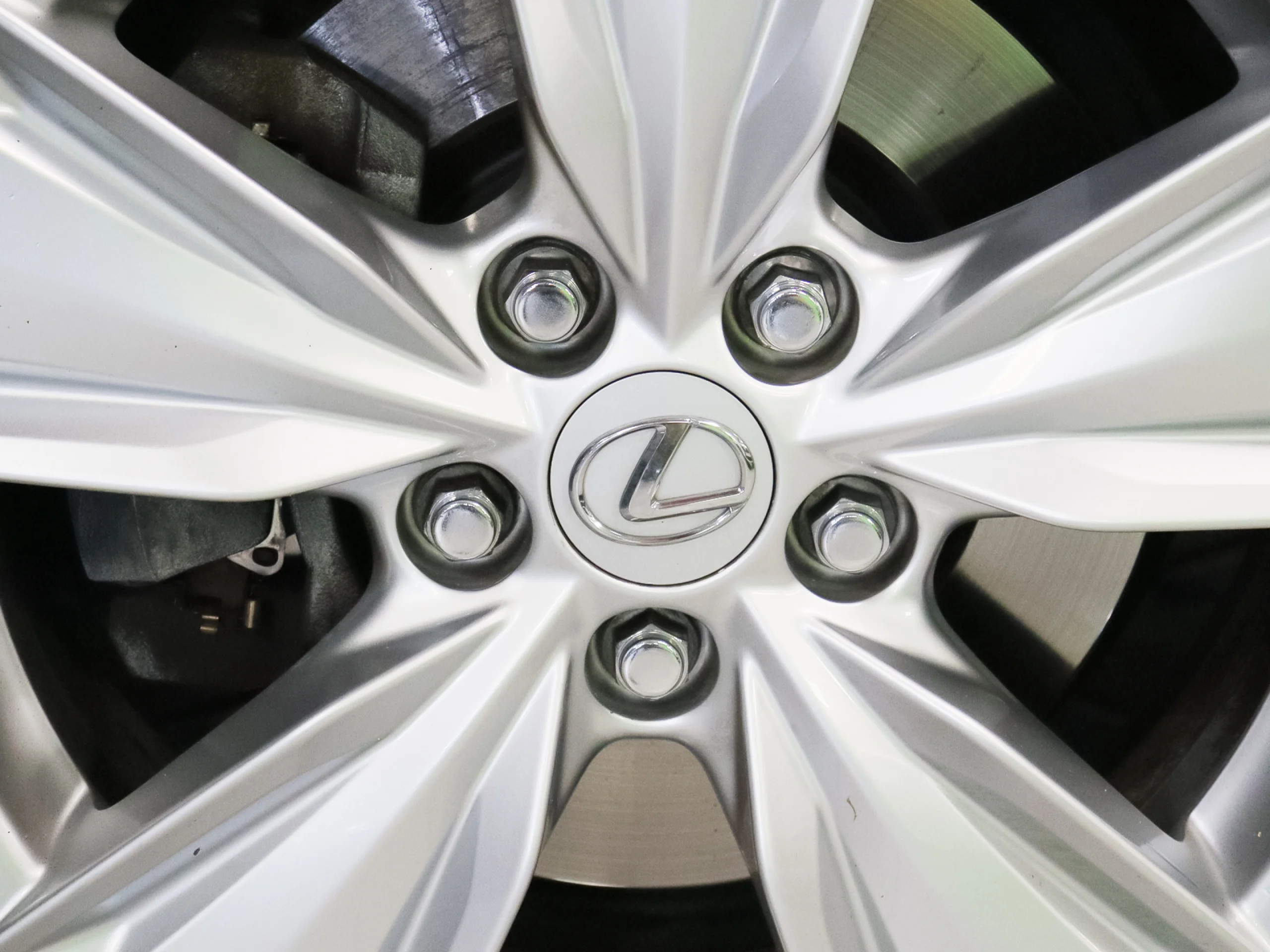Lexus UX 250h Business 2WD 135 kW (184 CV) - Foto 28