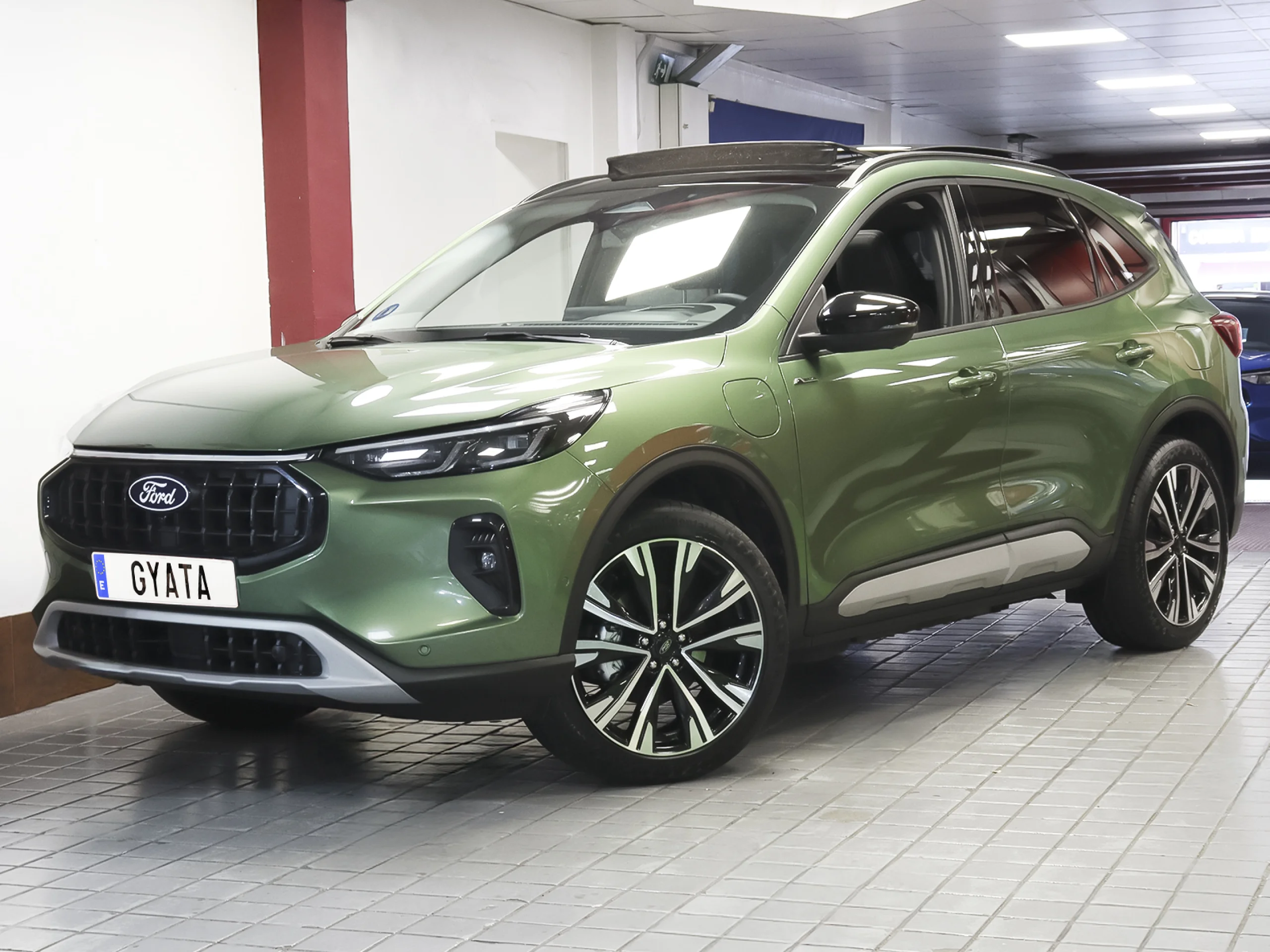 Ford Kuga 2.5 Duratec PHEV Active X 178 kW (243 CV) - Foto 2