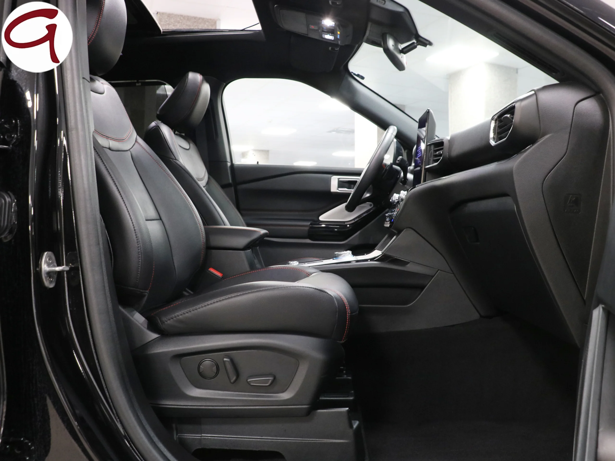 Ford Explorer 3.0 PHEV ST Line AWD 336 kW (457 CV) - Foto 6