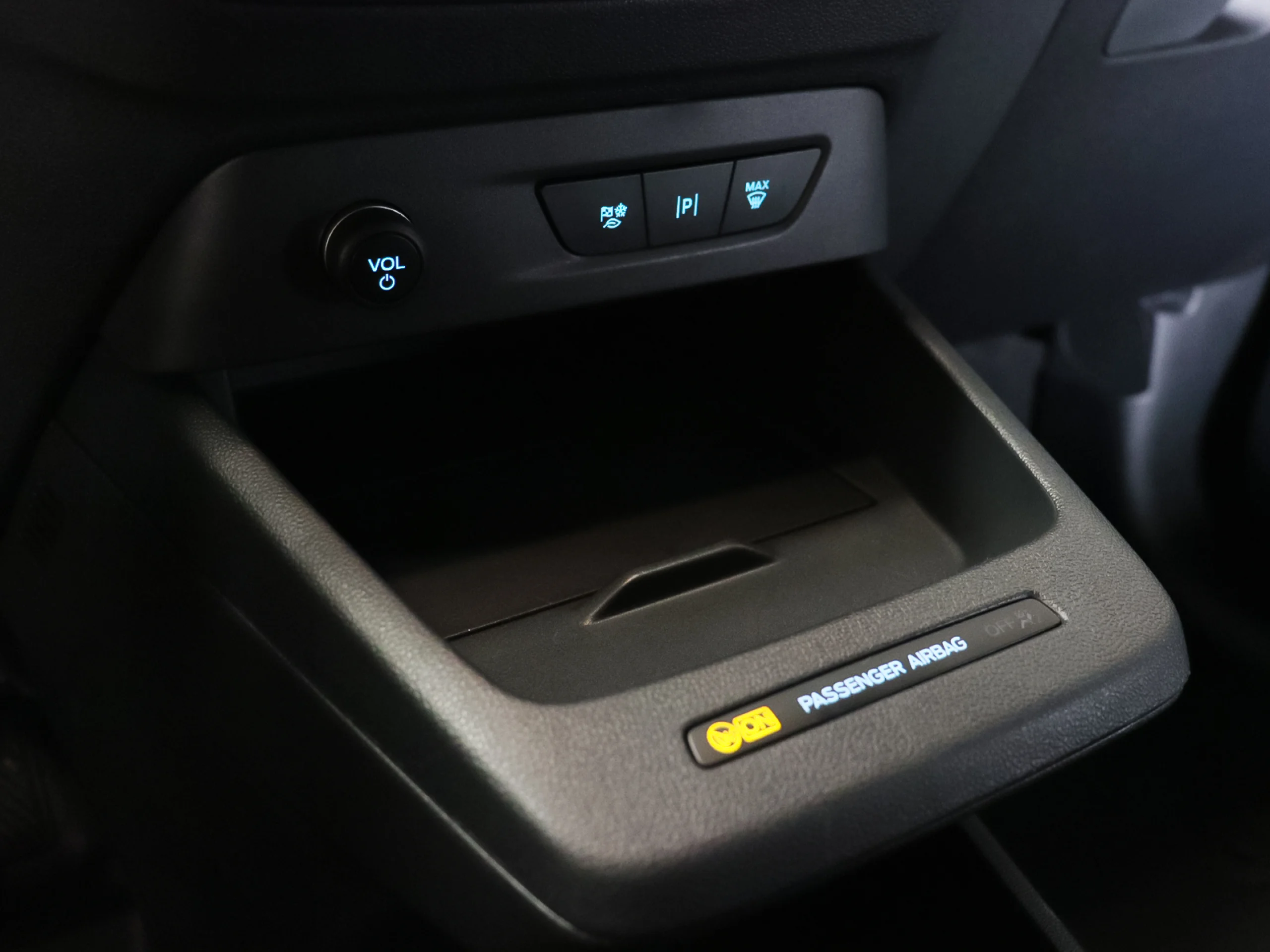 Ford Transit Courier Furgon BEV 54kWh Trend Auto 100 kW (136 CV) - Foto 23