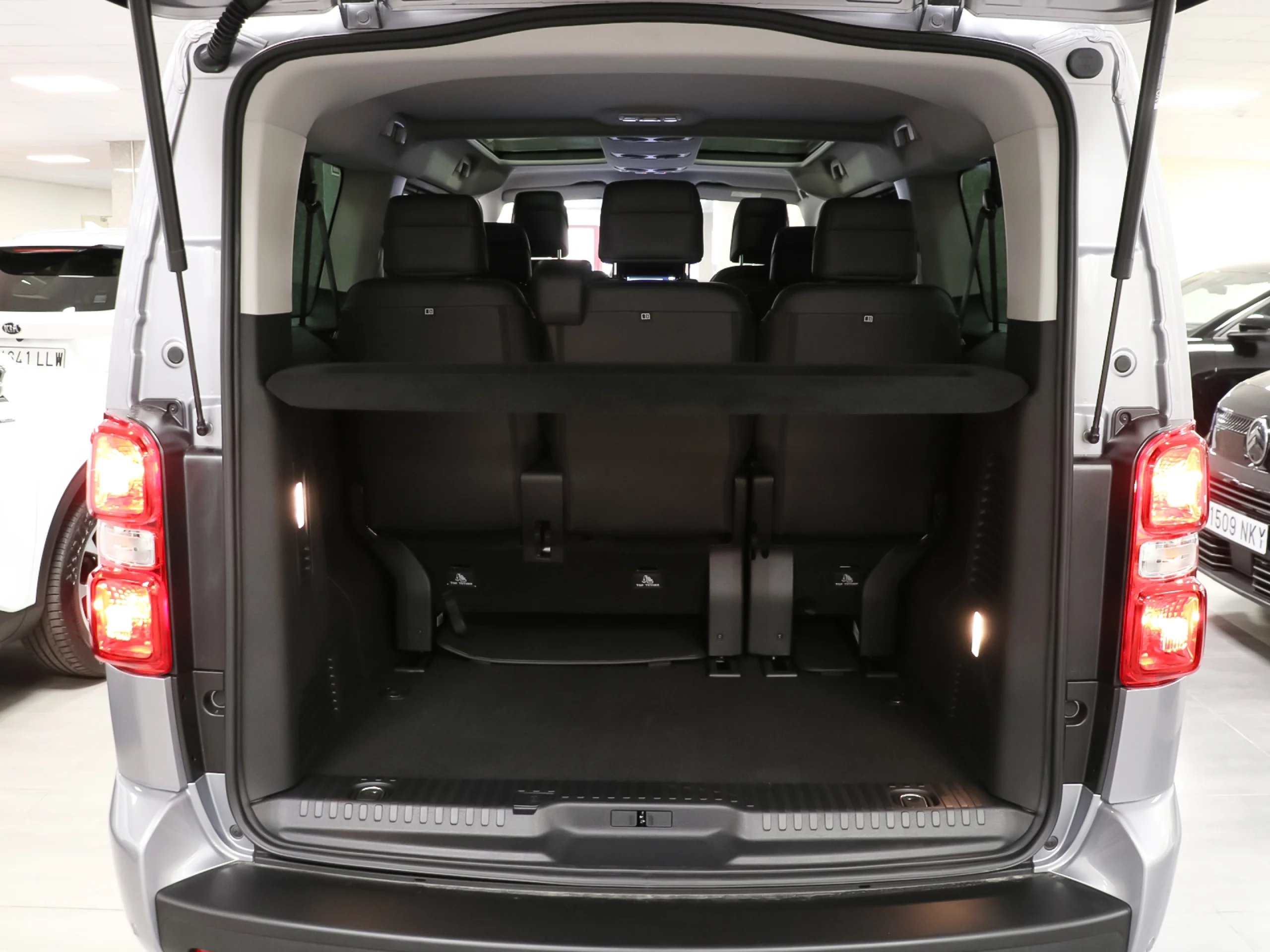 Citroen Spacetourer BlueHDi 180 Max Talla XL EAT8 132 kW (180 CV) - Foto 36