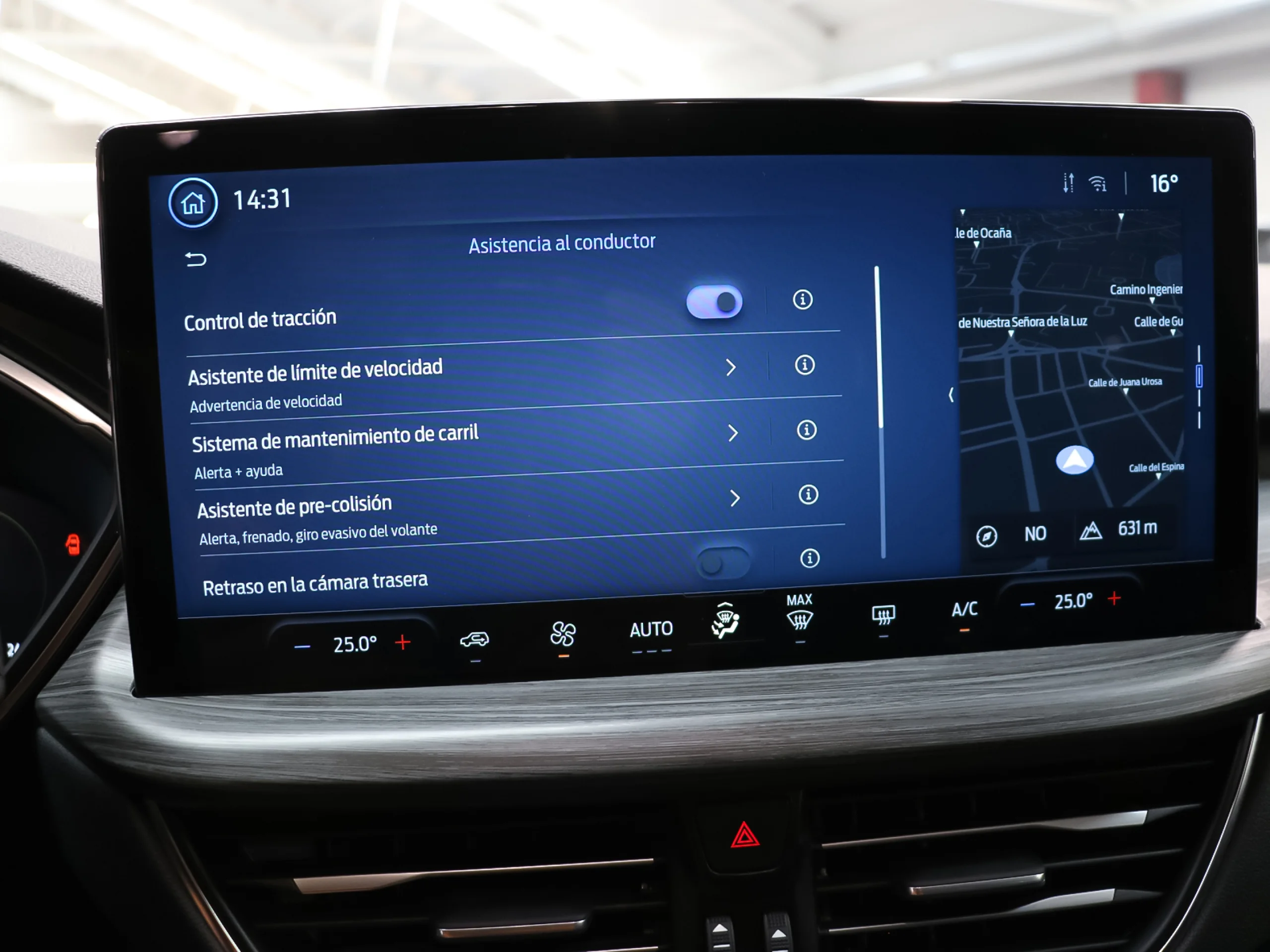 Ford Kuga 2.5 Duratec FHEV Active 4x4 Auto 134 kW (183 CV) - Foto 24