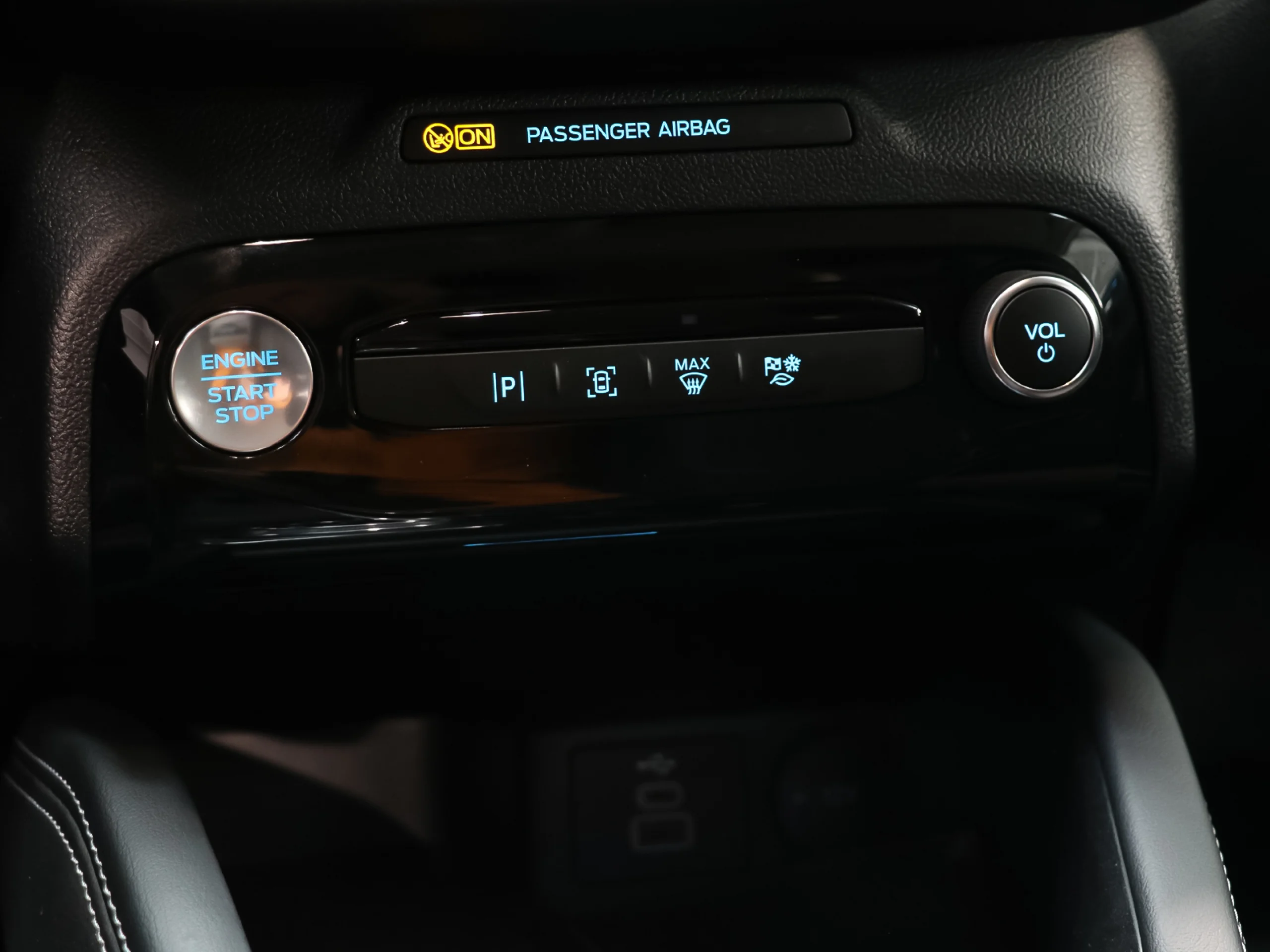 Ford Kuga 2.5 Duratec FHEV Active 4x4 Auto 134 kW (183 CV) - Foto 30