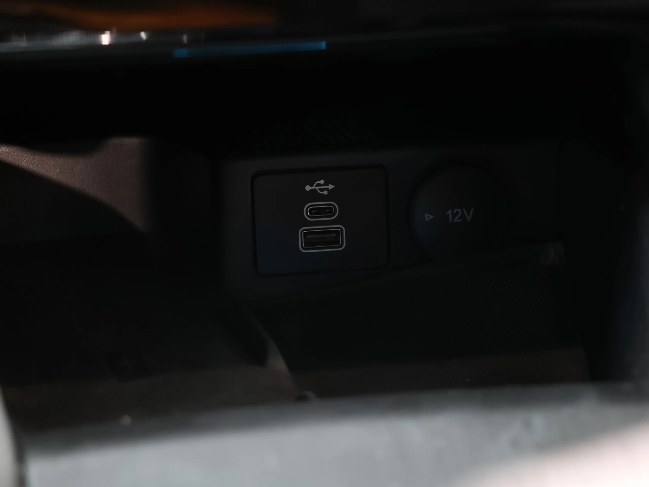 Ford Kuga 2.5 Duratec FHEV Active 4x4 Auto 134 kW (183 CV) - Foto 31