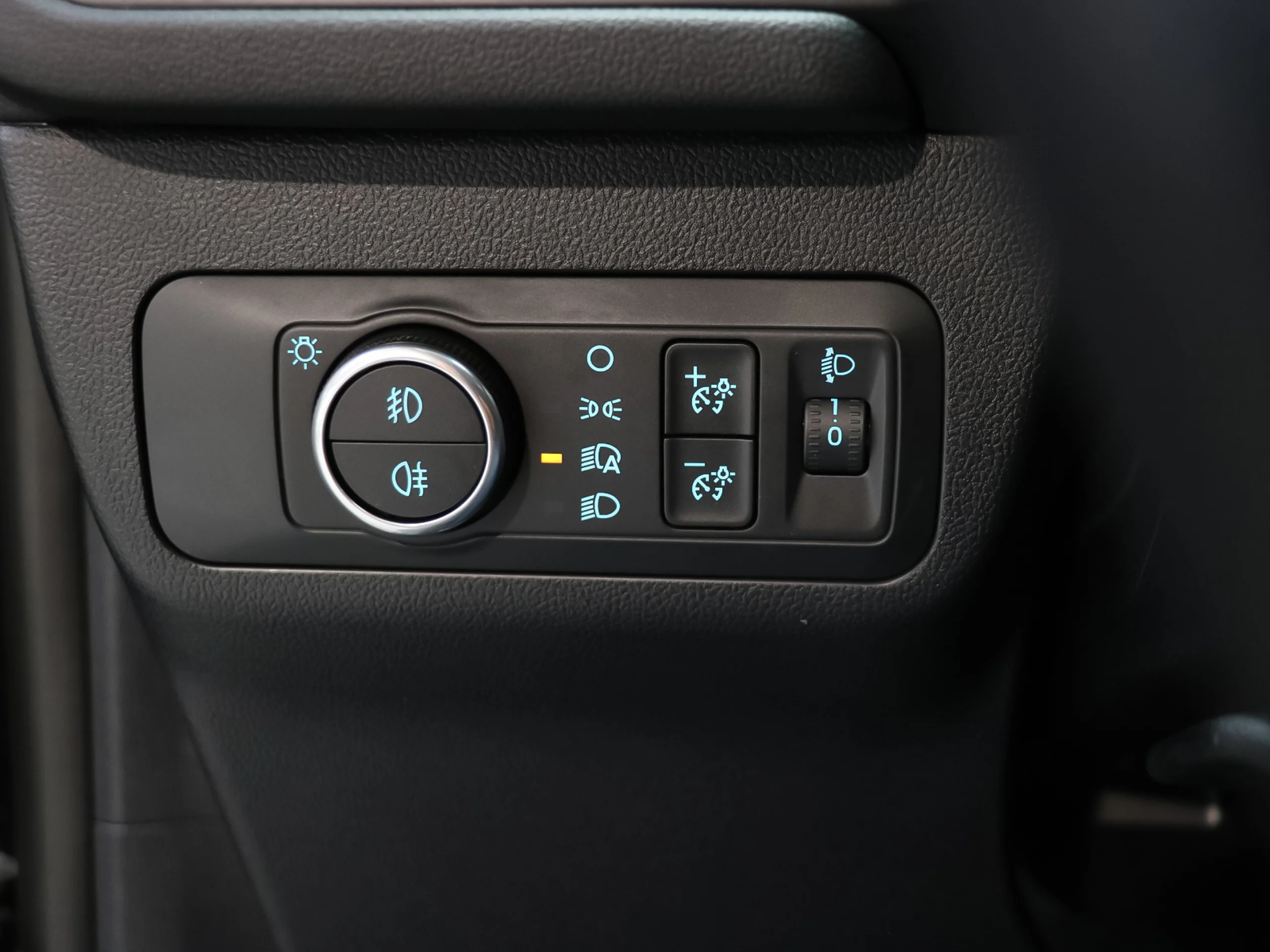 Ford Kuga 2.5 Duratec FHEV Active 4x4 Auto 134 kW (183 CV) - Foto 38