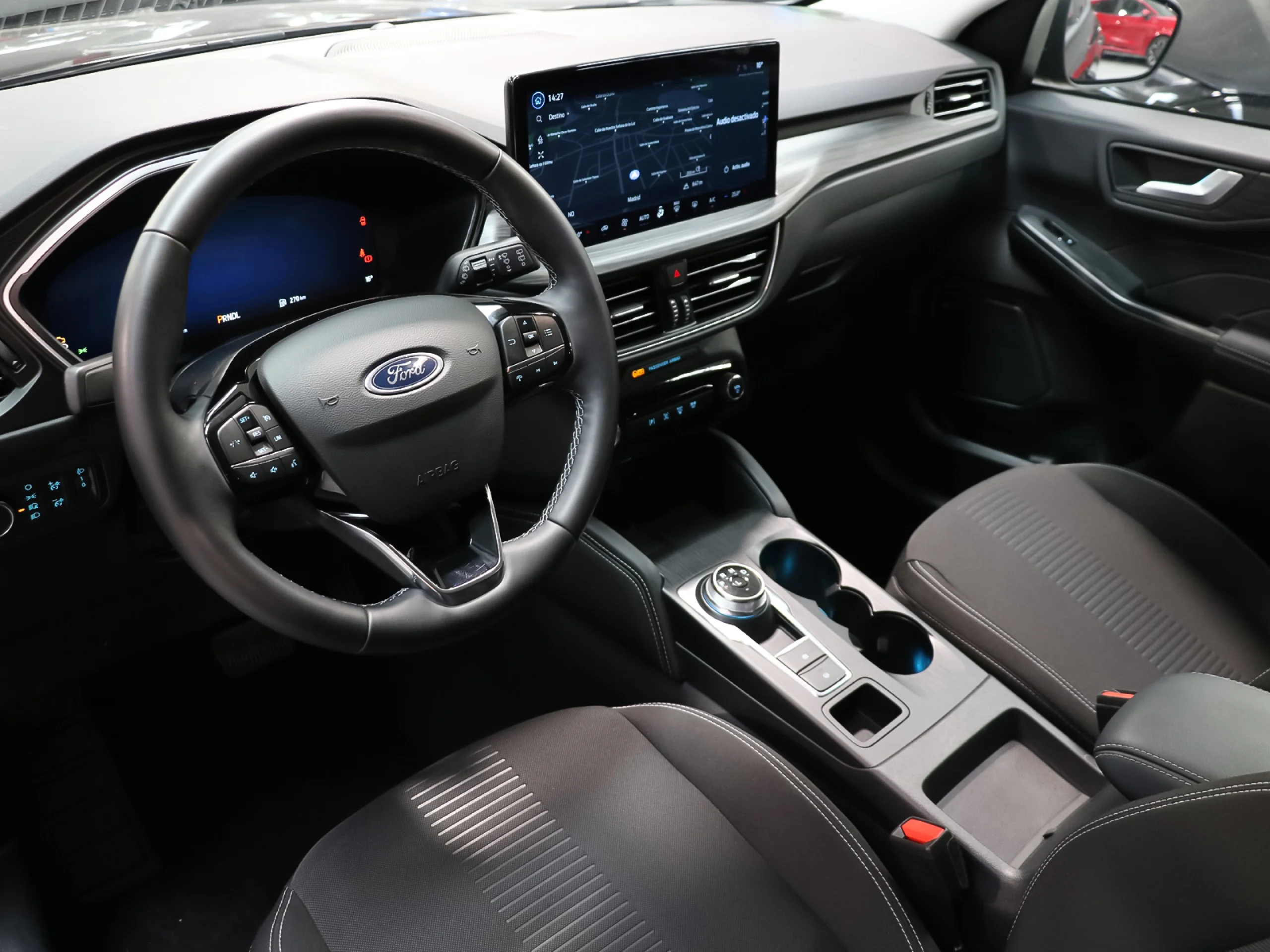 Ford Kuga 2.5 Duratec FHEV Active 4x4 Auto 134 kW (183 CV) - Foto 3