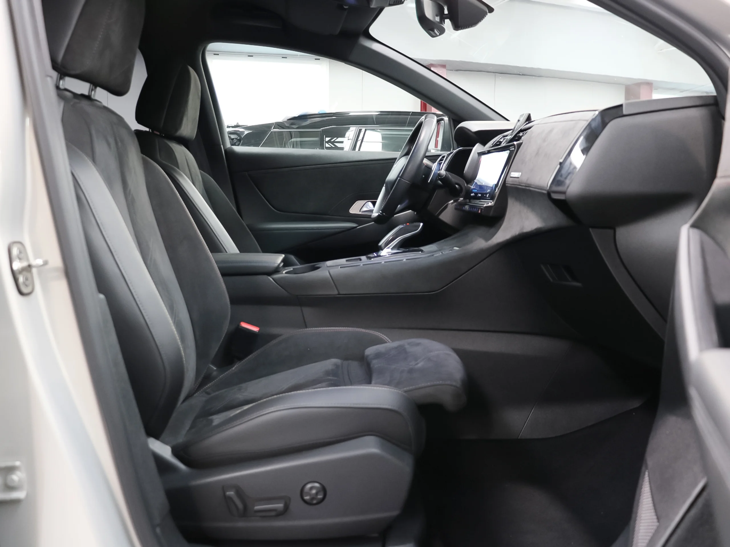 DS DS7 Crossback E-Tense 225 Performance Line+ Auto 165 kW (225 CV) - Foto 5