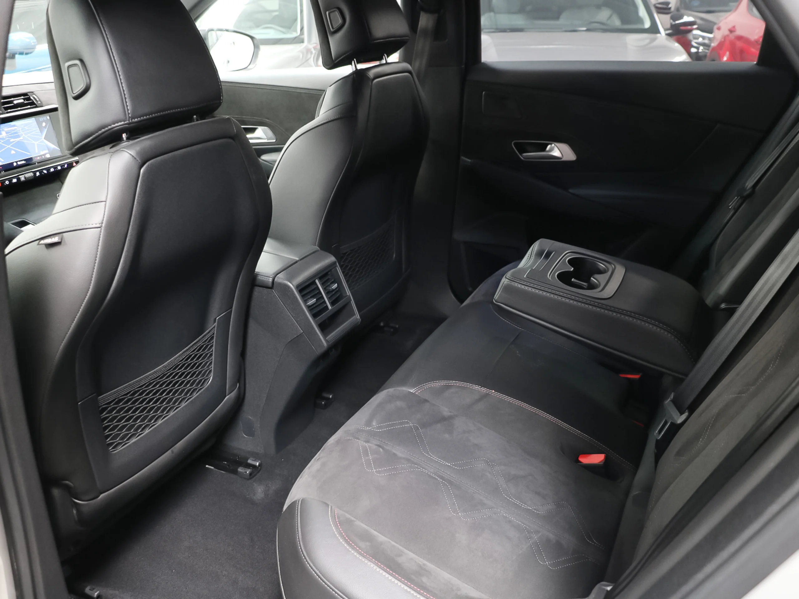 DS DS7 Crossback E-Tense 225 Performance Line+ Auto 165 kW (225 CV) - Foto 10