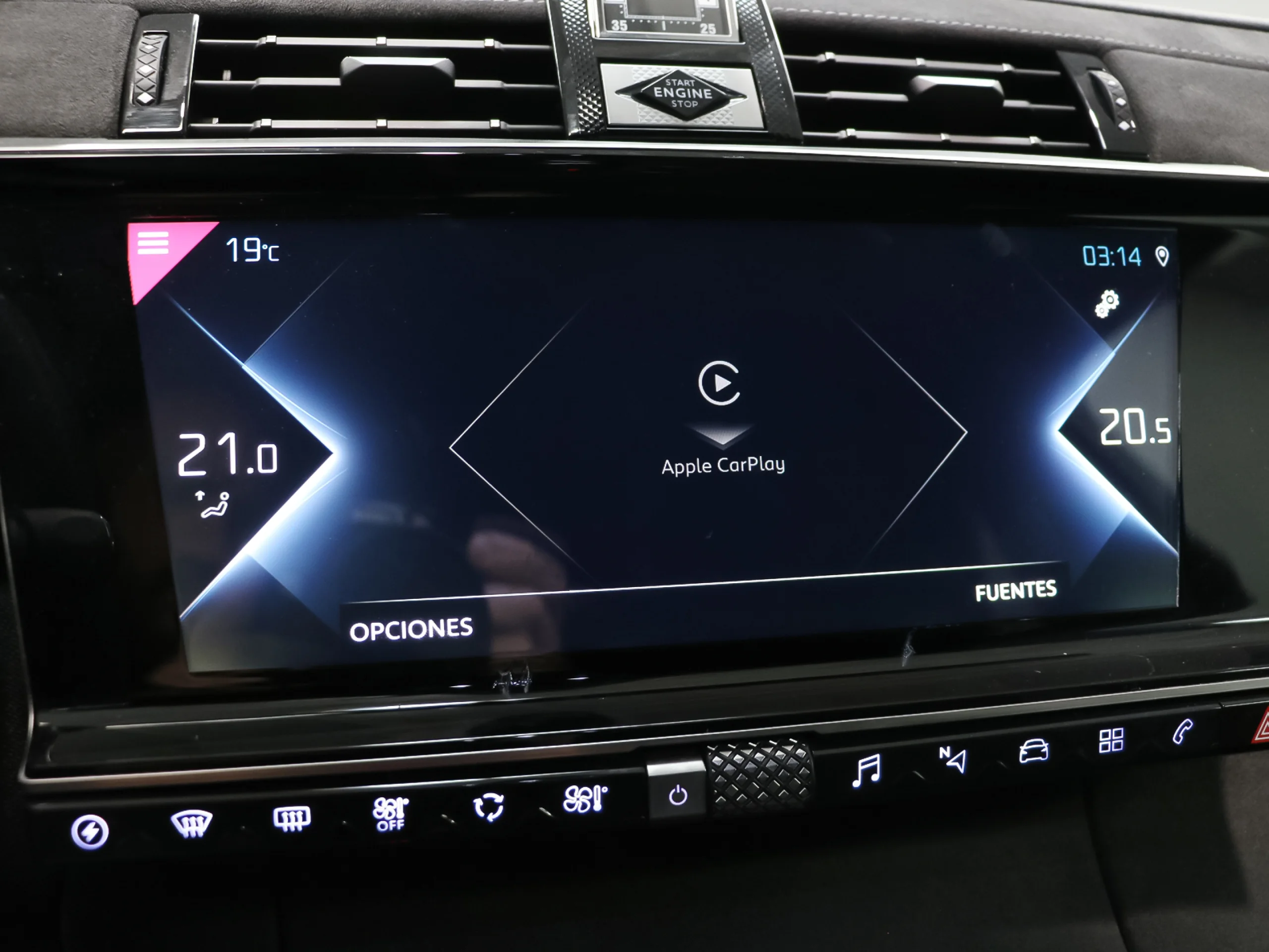 DS DS7 Crossback E-Tense 225 Performance Line+ Auto 165 kW (225 CV) - Foto 19