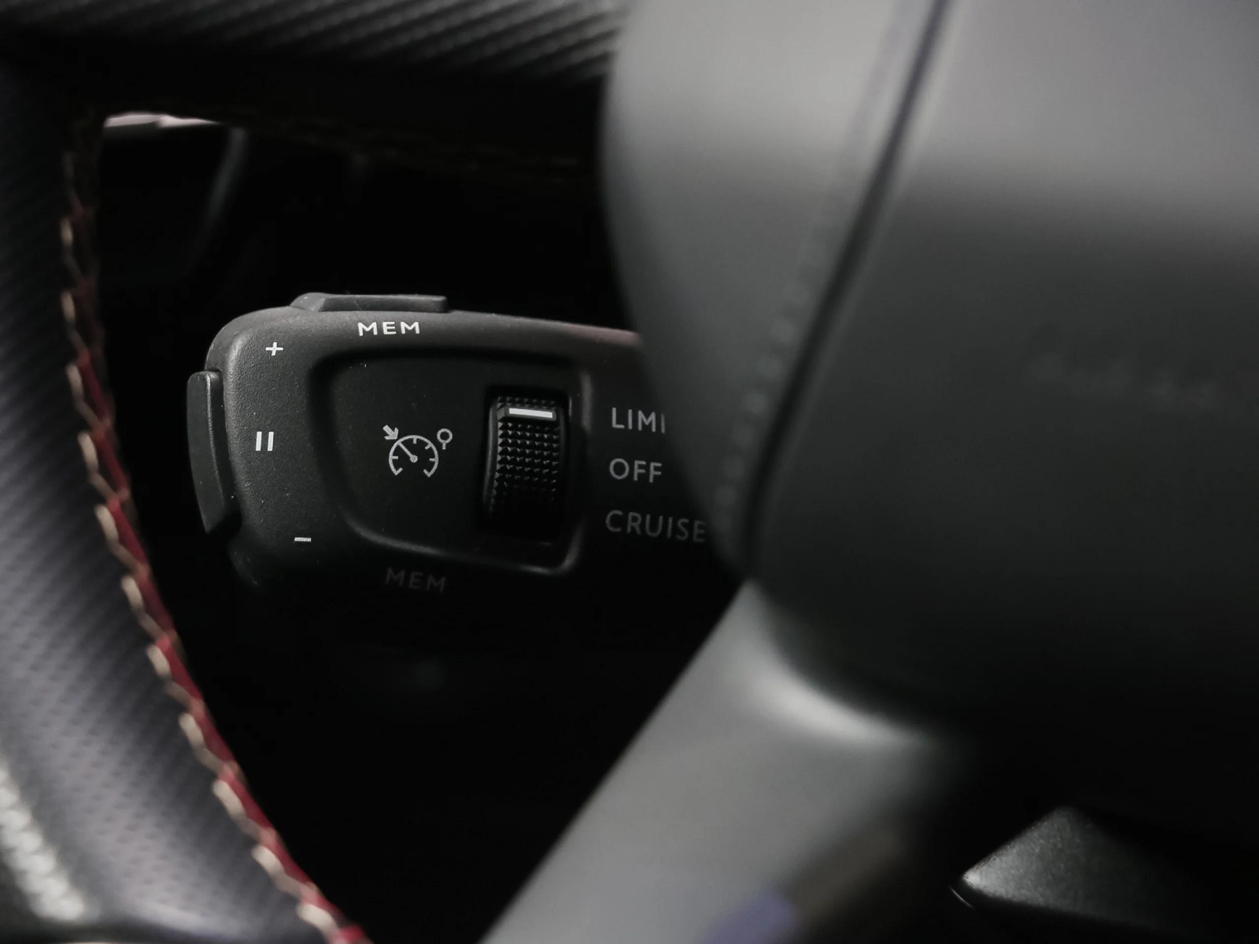 DS DS7 Crossback E-Tense 225 Performance Line+ Auto 165 kW (225 CV) - Foto 29