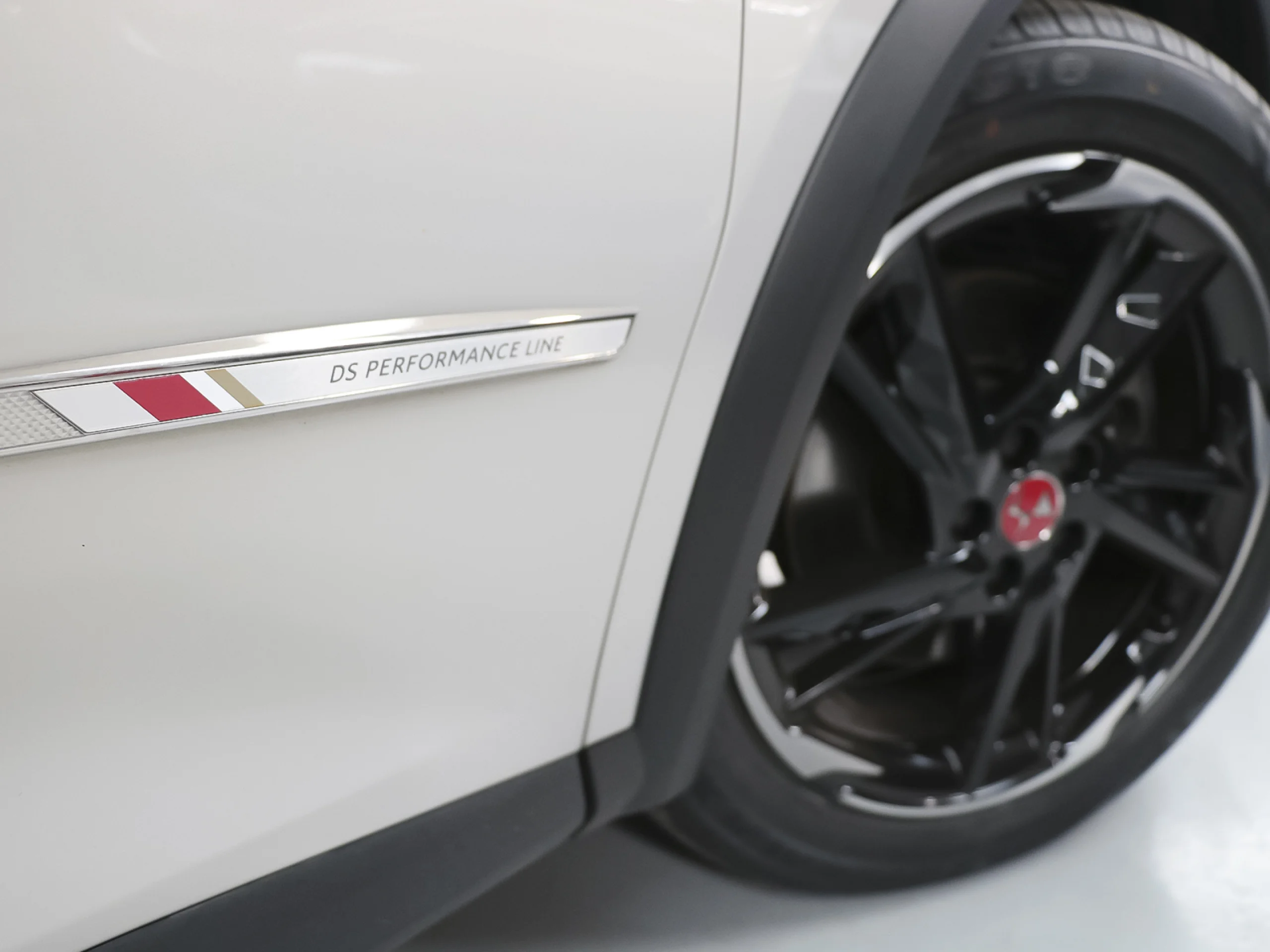 DS DS7 Crossback E-Tense 225 Performance Line+ Auto 165 kW (225 CV) - Foto 38