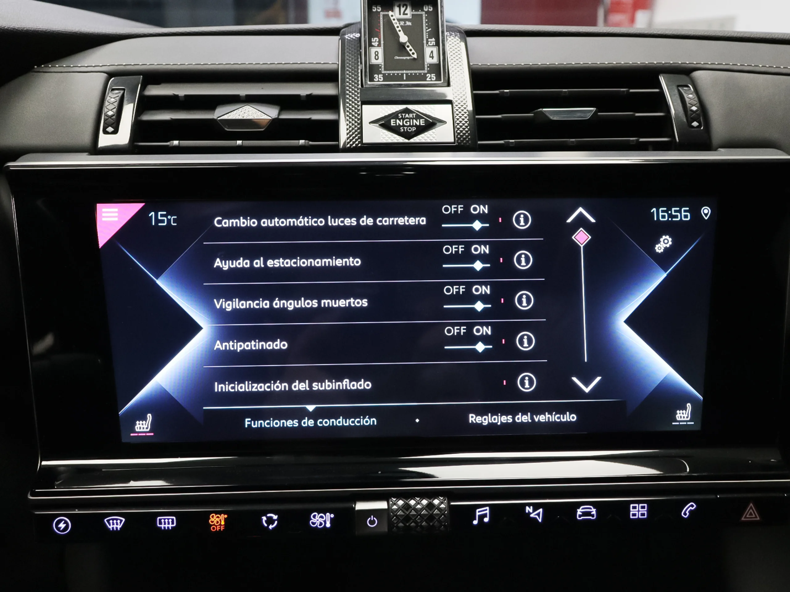 DS DS7 Crossback E-Tense 300 Louvre 4WD Auto 221 kW (300 CV) - Foto 21