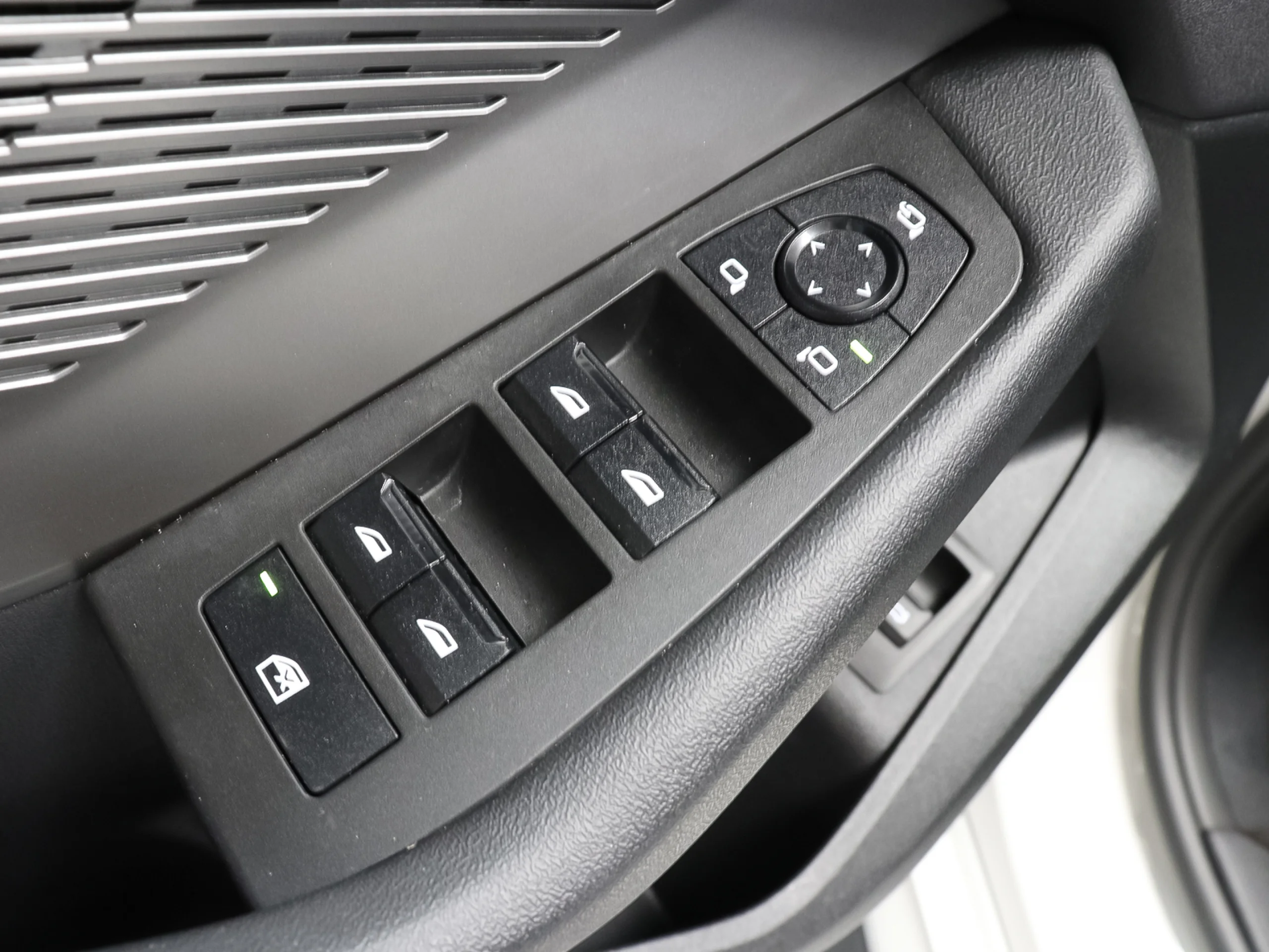 BMW Serie 1 118d 110 kW (150 CV) - Foto 8