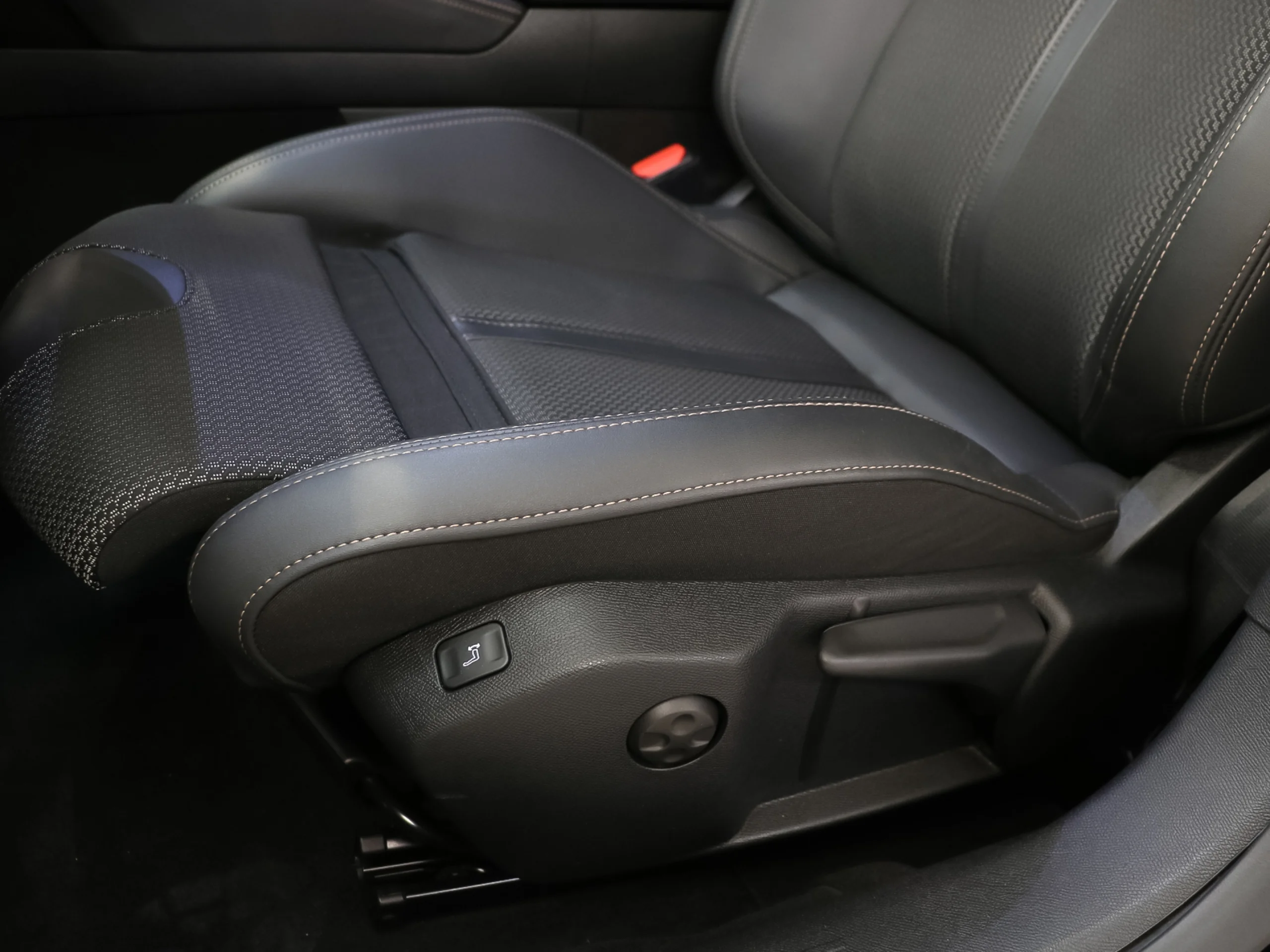 Peugeot 508 Hybrid 225 GT e-EAT8 165 kW (225 CV) - Foto 9