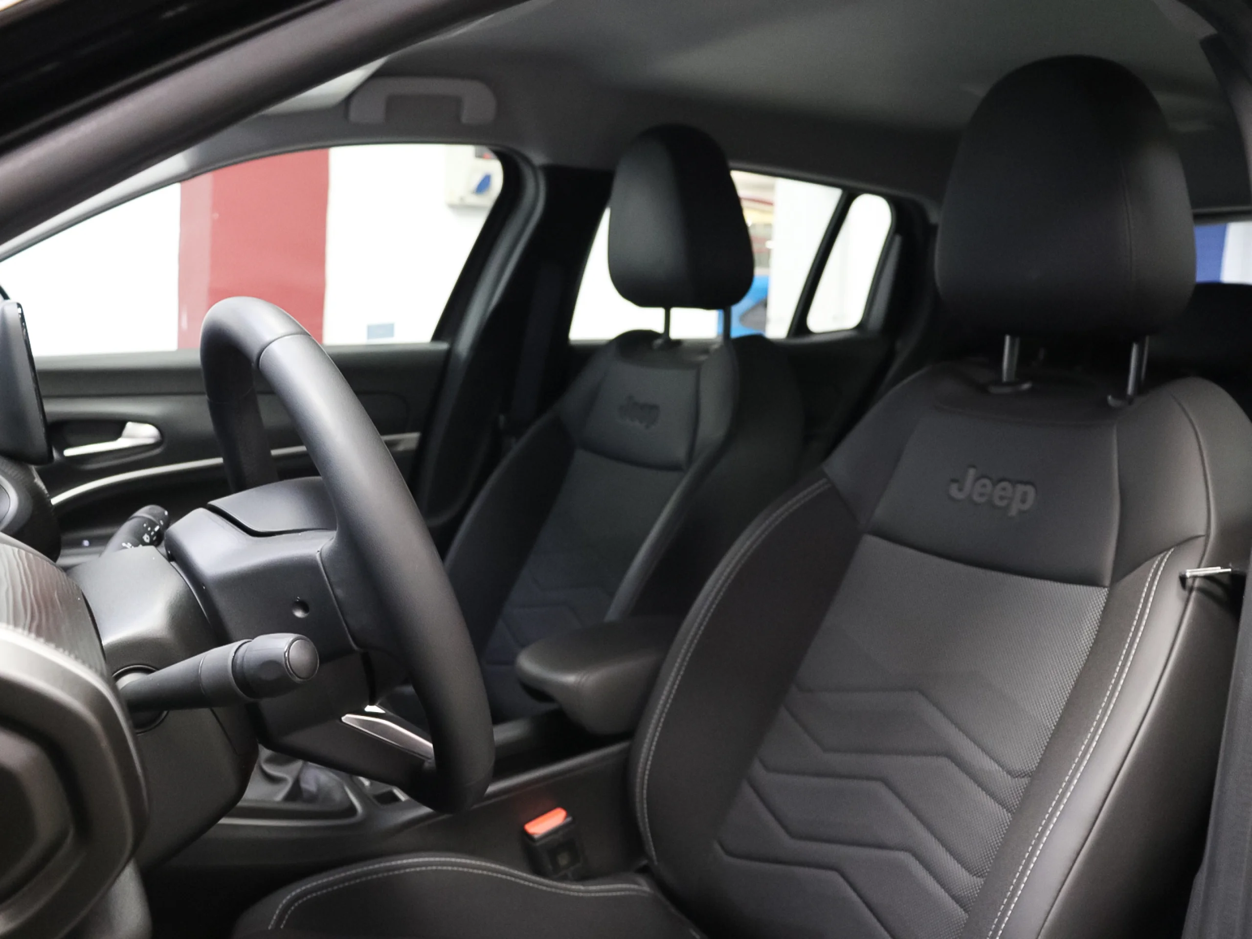 Jeep Avenger 1.2 G Altitude 74 kW (100 CV) - Foto 8