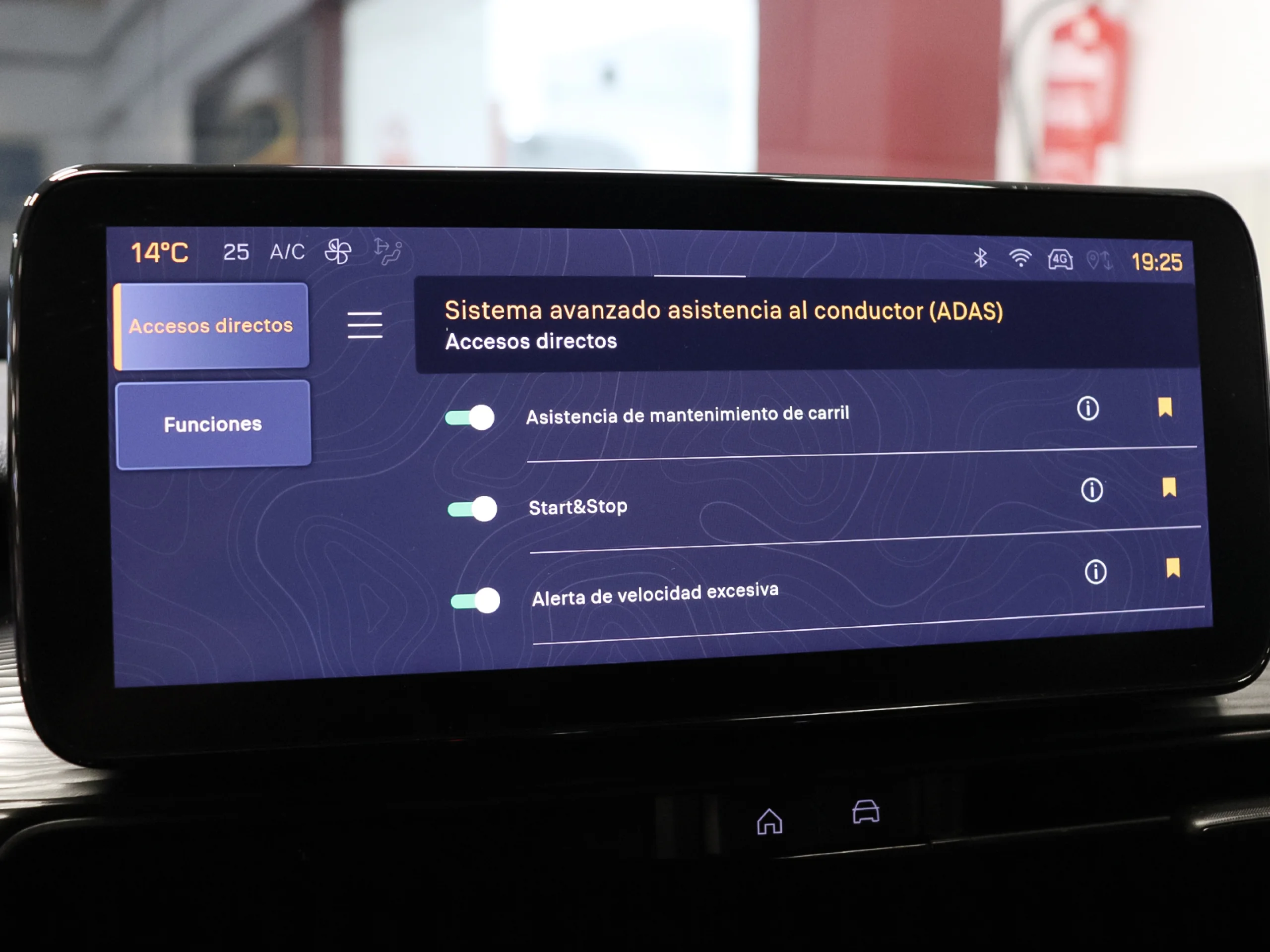 Jeep Avenger 1.2 G Altitude 74 kW (100 CV) - Foto 24