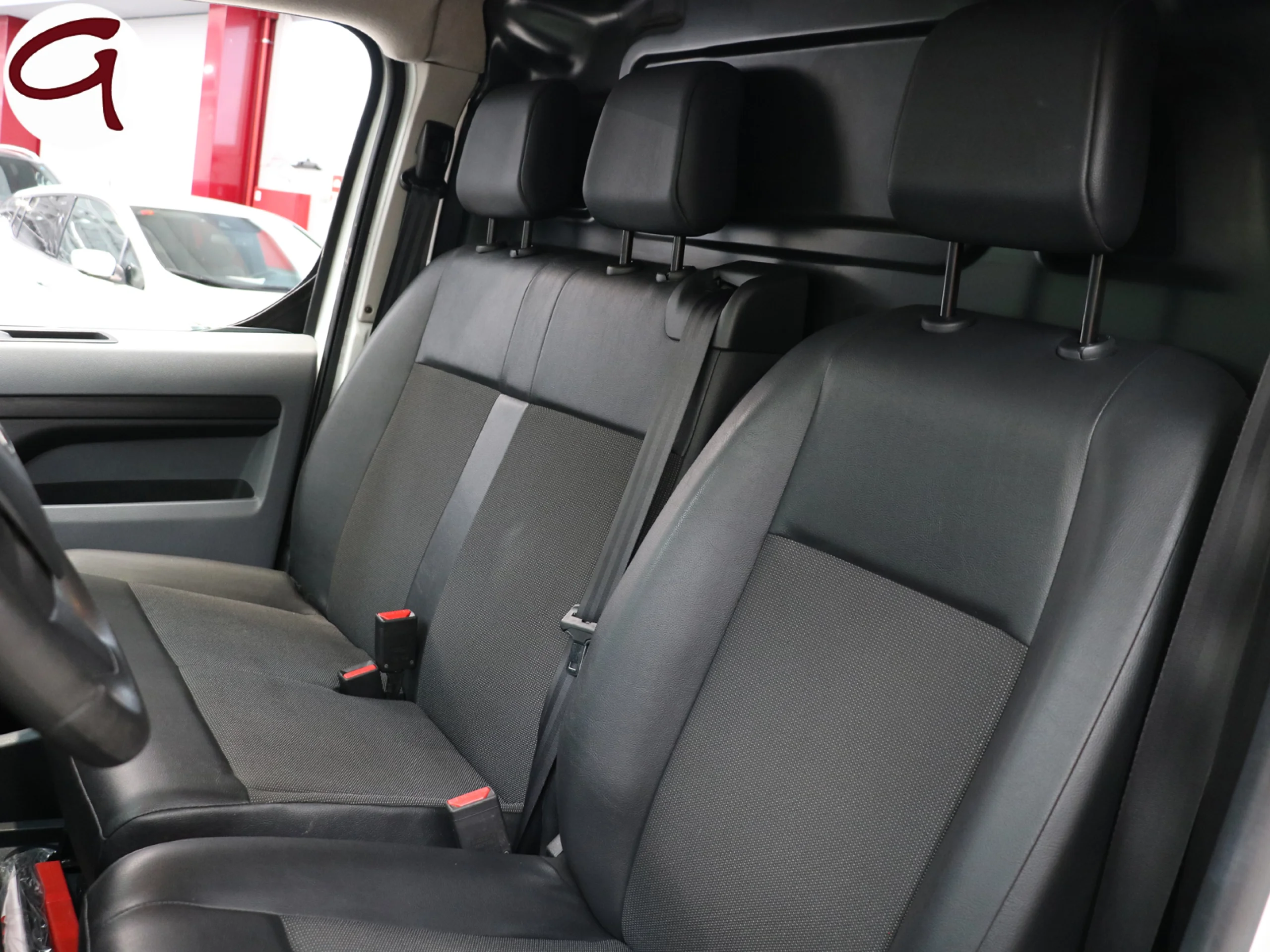 Toyota Proace Furgon 50kWh GX L1 100 kW (136 CV) - Foto 8