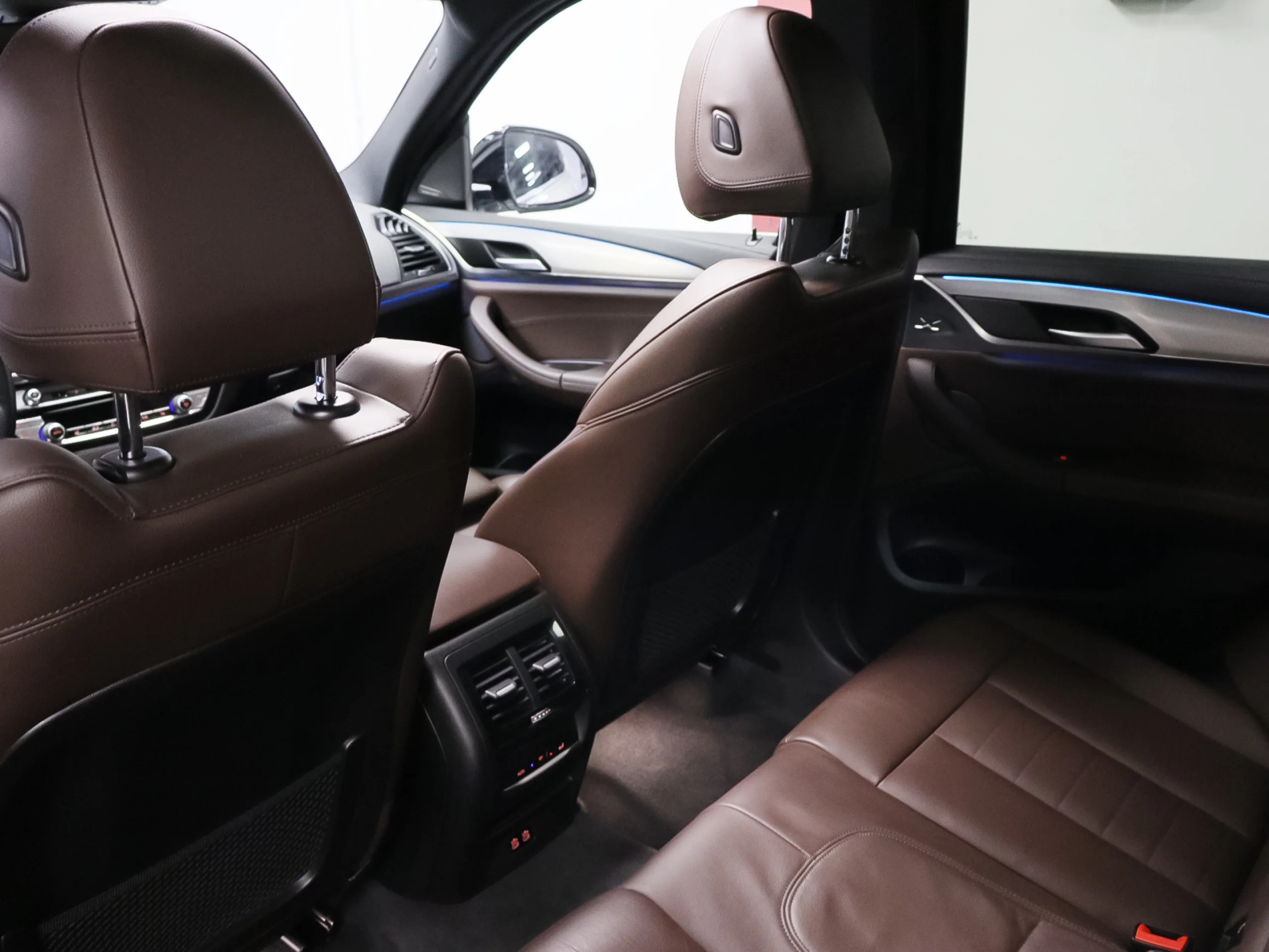 BMW IX3 80 kWh 210 kW (286 CV) - Foto 8