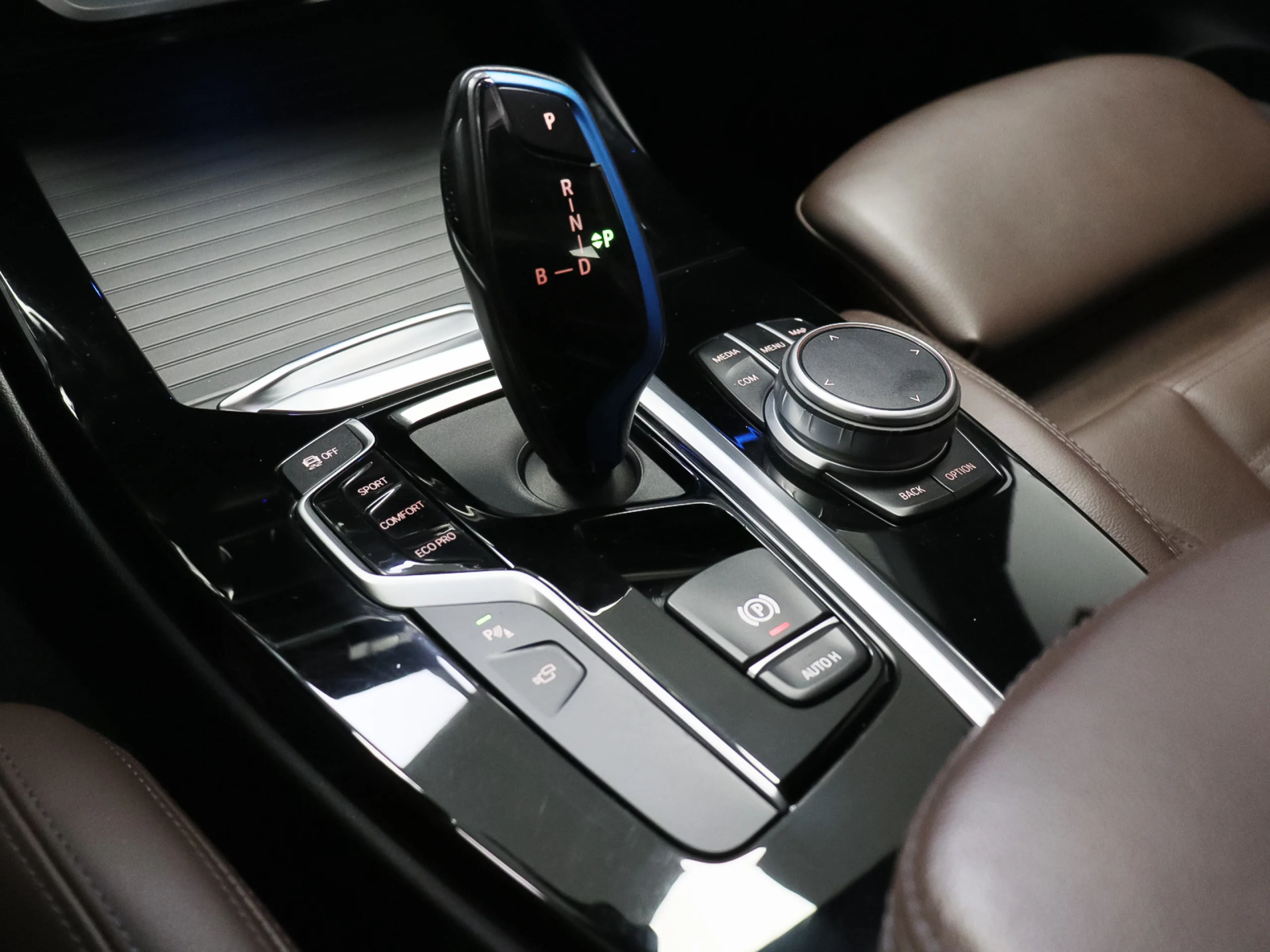 BMW IX3 80 kWh 210 kW (286 CV) - Foto 45