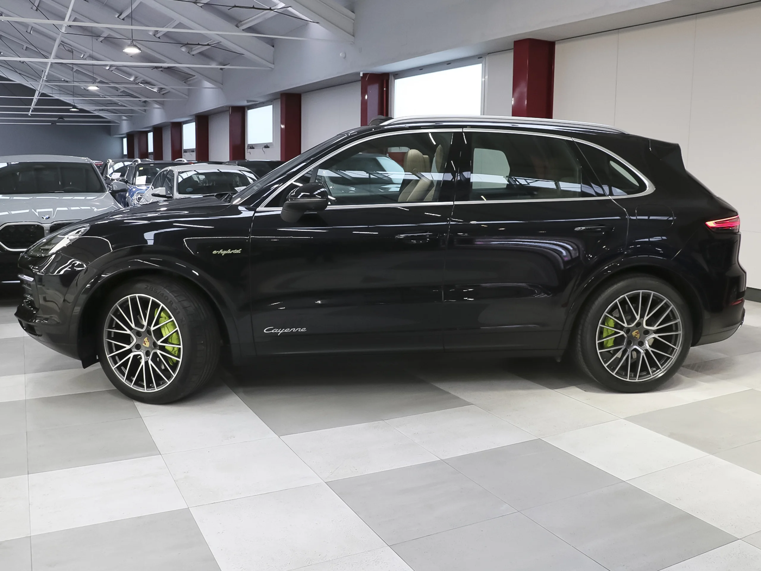Porsche Cayenne E-Hybrid 340 kW (462 CV) - Foto 2
