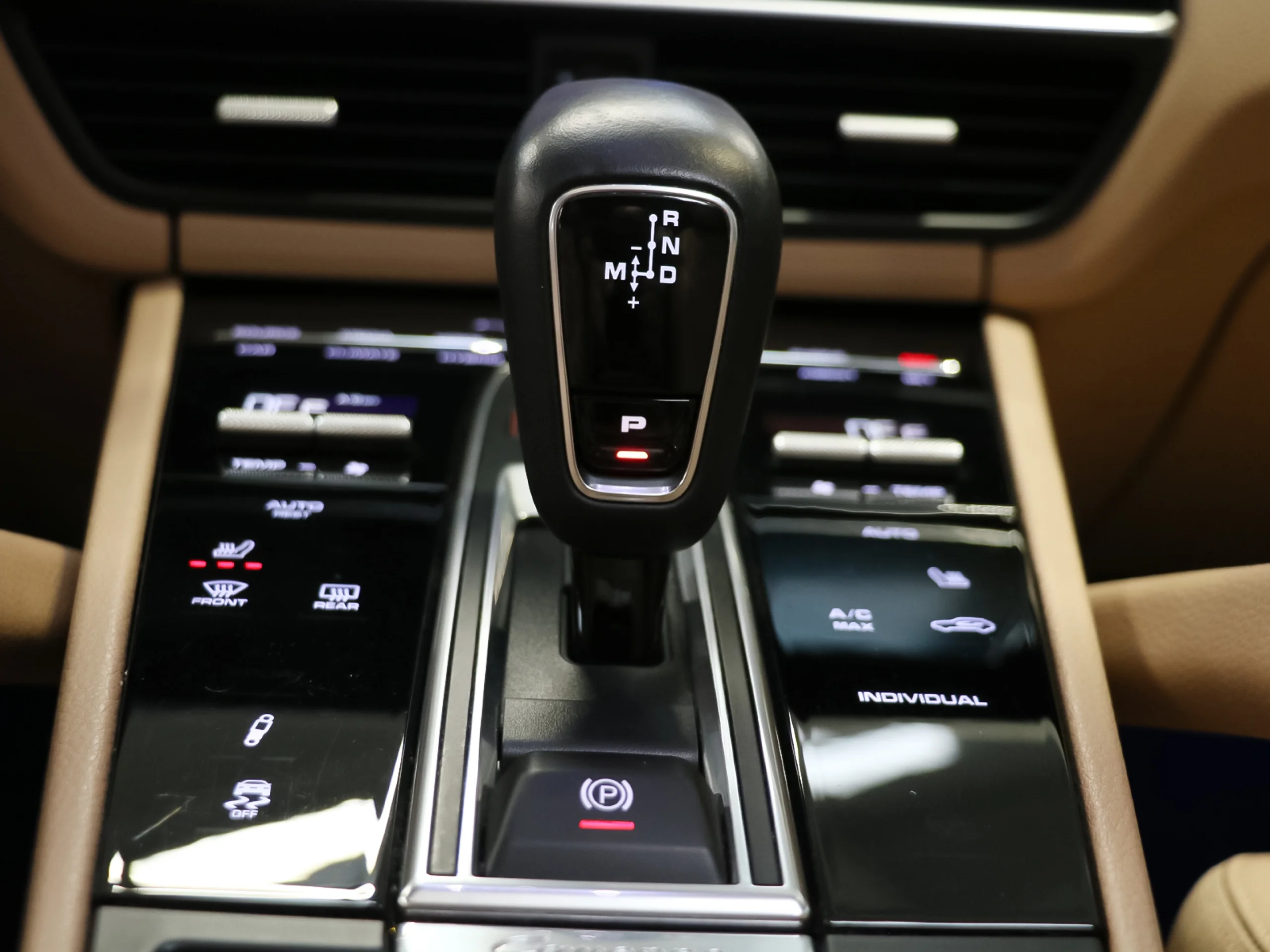 Porsche Cayenne E-Hybrid 340 kW (462 CV) - Foto 39