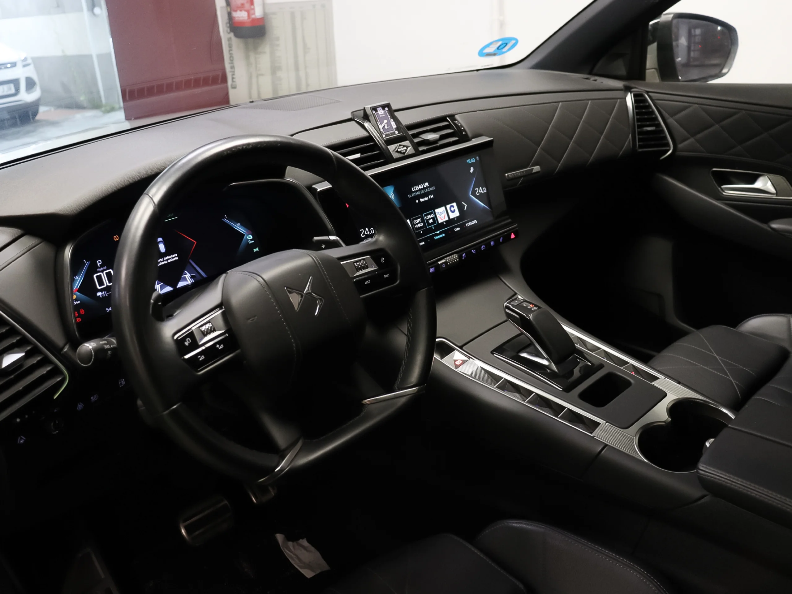 DS DS7 Crossback E-Tense 225 Ligne Noire Auto 165 kW (225 CV) - Foto 3