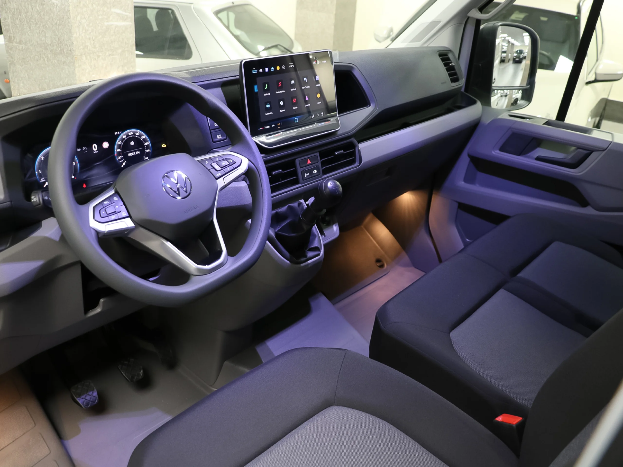 Volkswagen Crafter Furgon Batalla Media TN 2.0 TDI 103 kW (140 CV) 3.000 - Foto 3