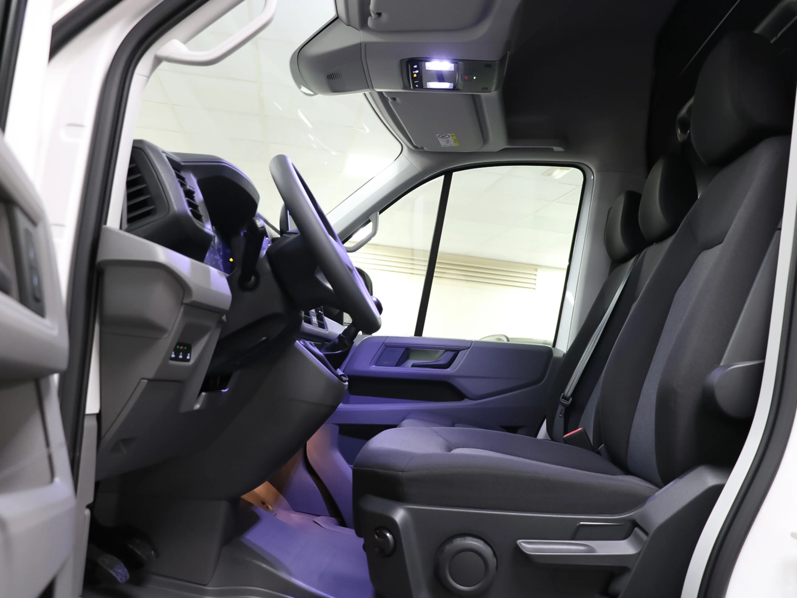 Volkswagen Crafter Furgon Batalla Media TN 2.0 TDI 103 kW (140 CV) 3.000 - Foto 6