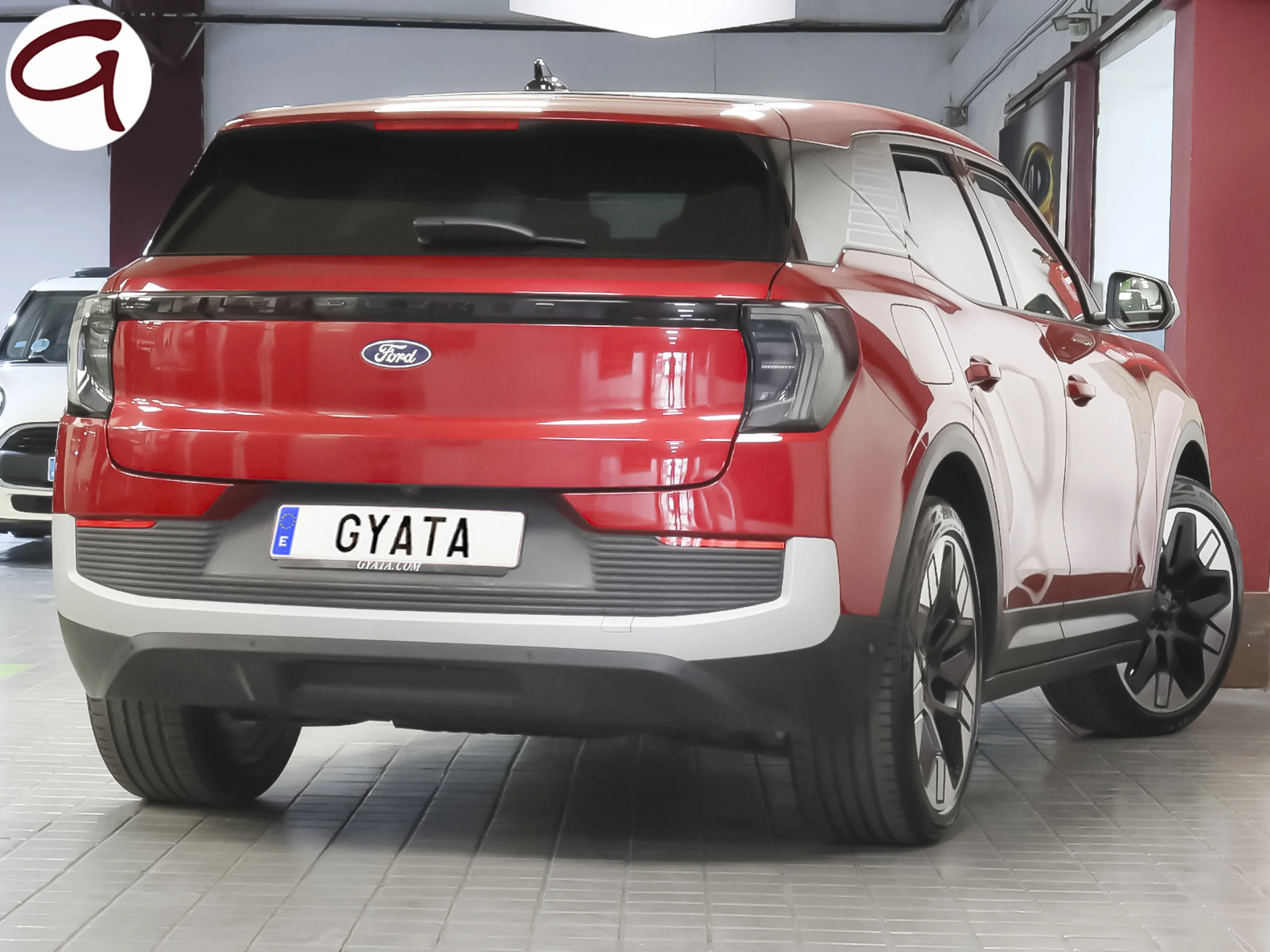 Ford Explorer CX740S Premium R. Ext. AWD 78kWh 250 kW (340 CV) - Foto 3