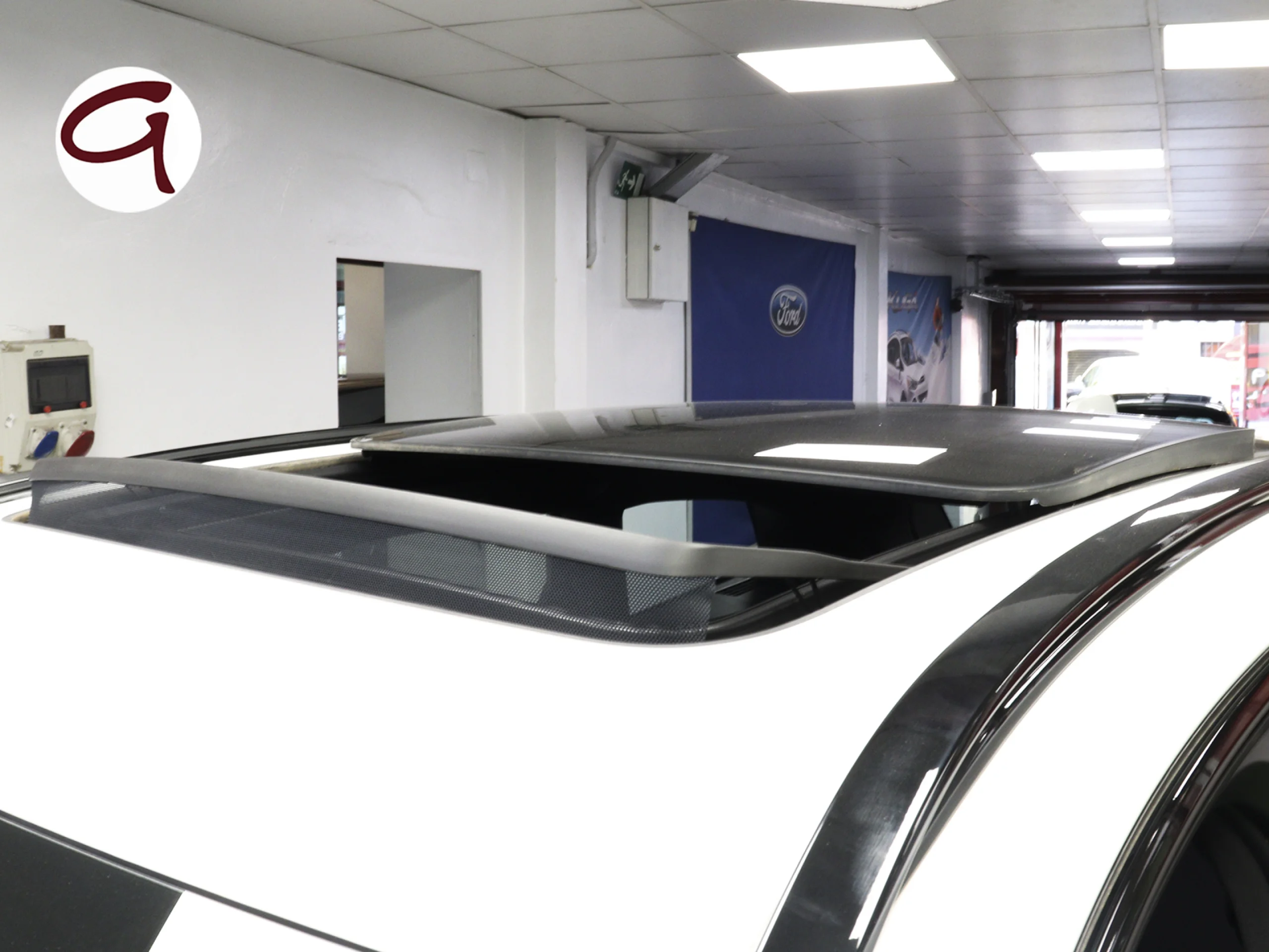 Volvo XC60 T6 Recharge R-Design AWD Auto 250 kW (340 CV) - Foto 4