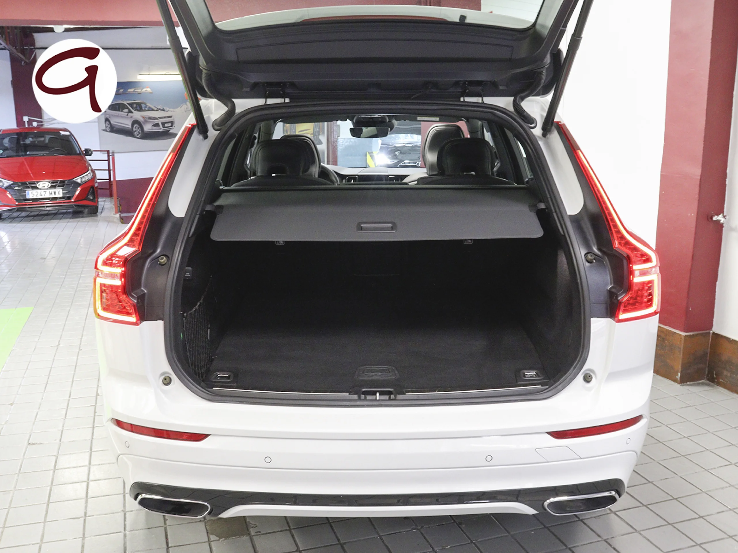 Volvo XC60 T6 Recharge R-Design AWD Auto 250 kW (340 CV) - Foto 31
