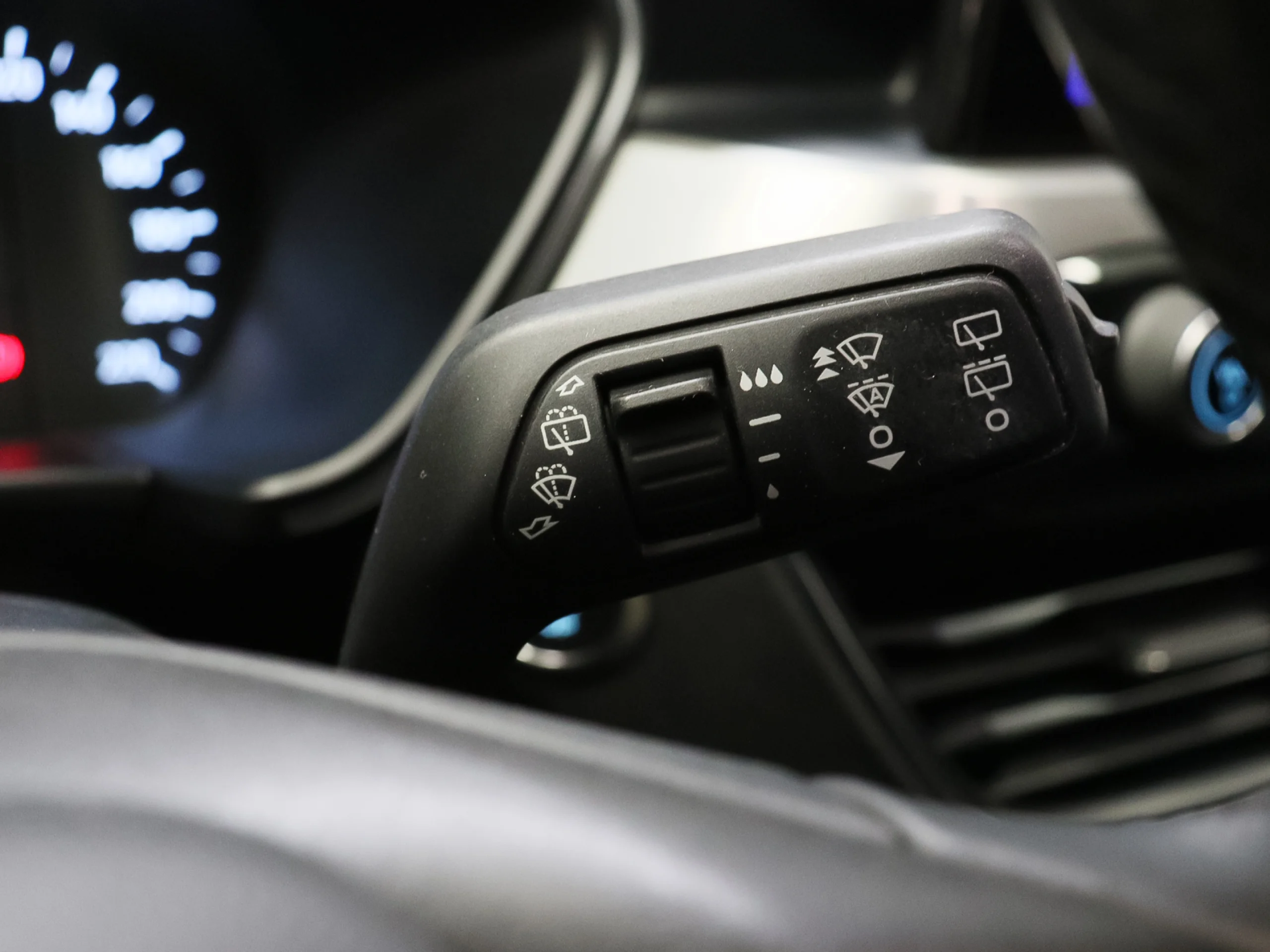 Ford Kuga 1.5 EcoBlue Titanium 88 kW (120 CV) - Foto 11