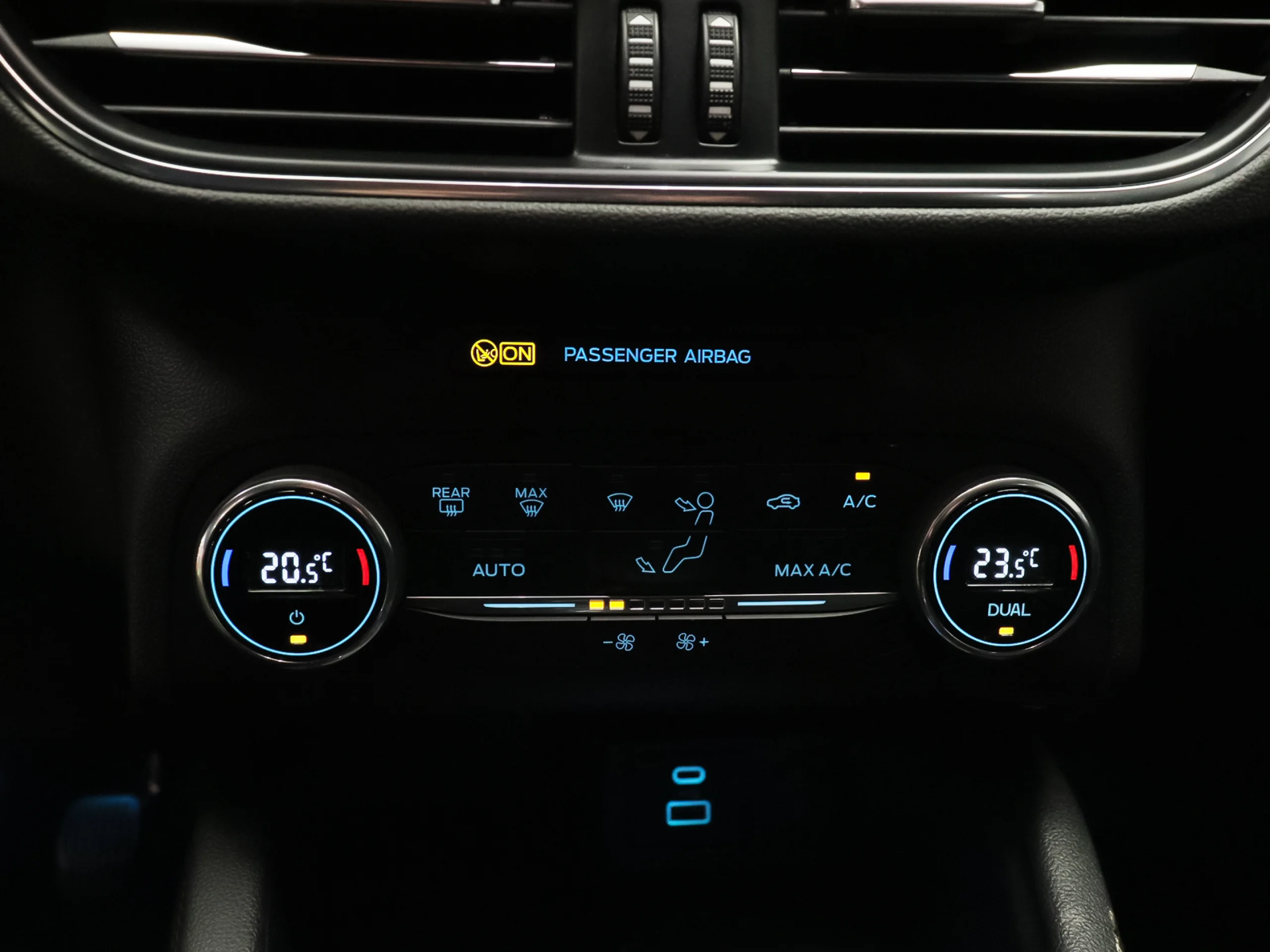 Ford Kuga 1.5 EcoBlue Titanium 88 kW (120 CV) - Foto 19