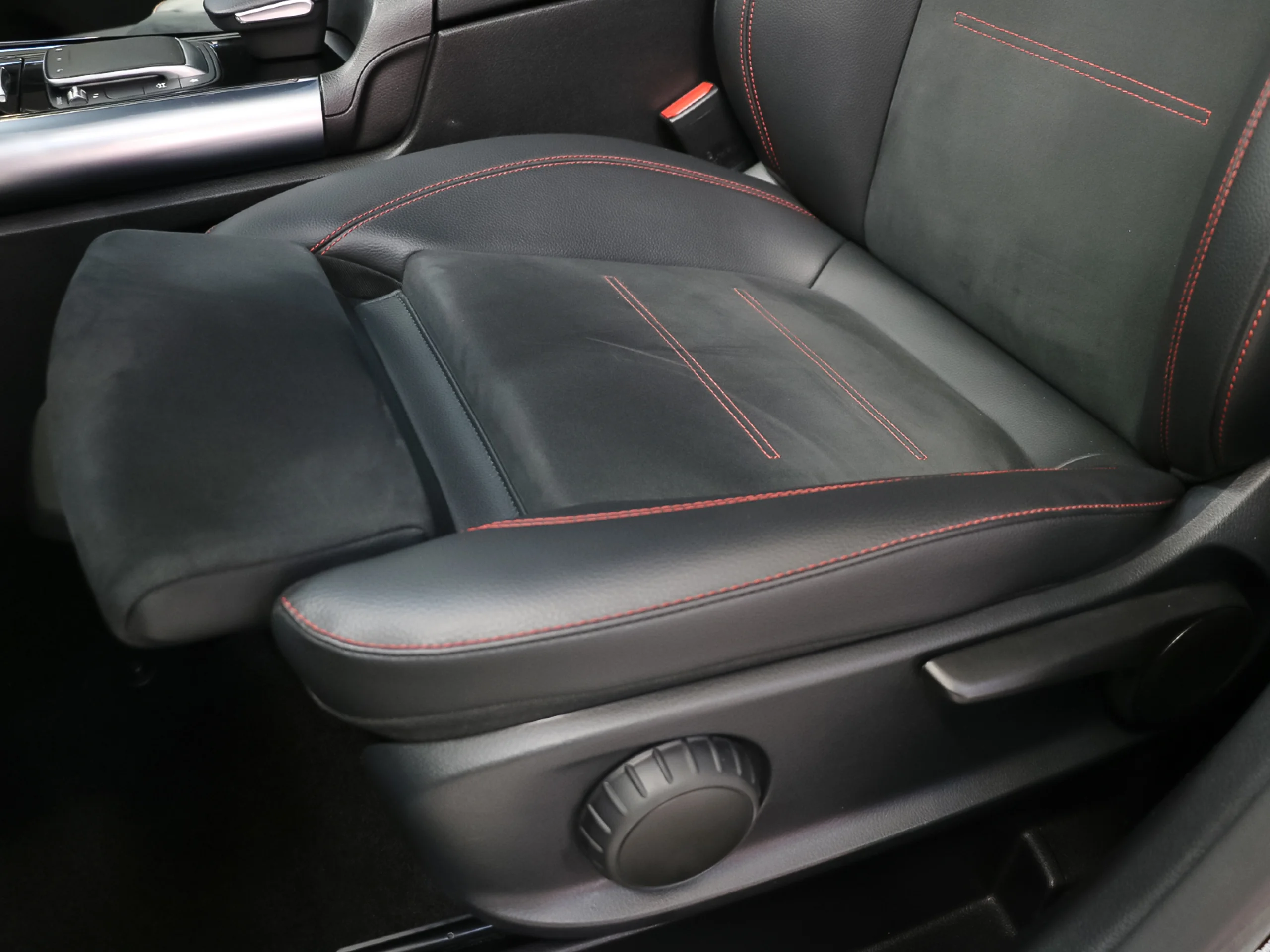 Mercedes-Benz GLA 200 D 110 kW (150 CV) - Foto 8