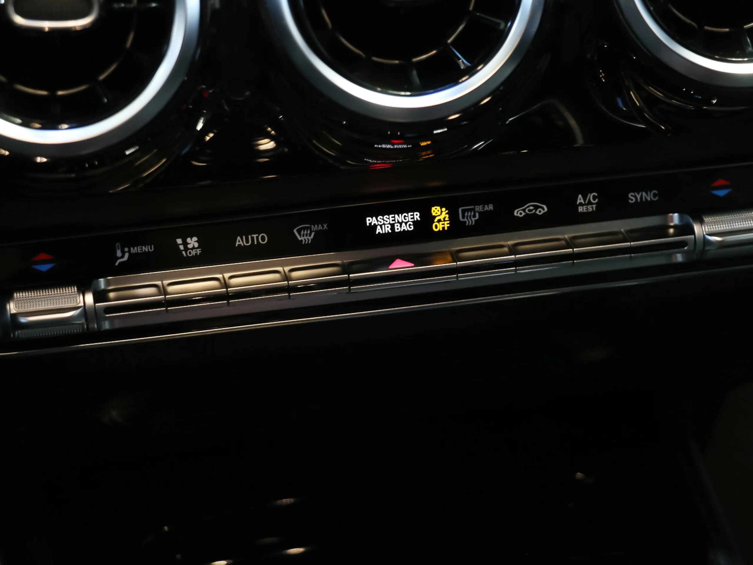 Mercedes-Benz GLA 200 D 110 kW (150 CV) - Foto 29