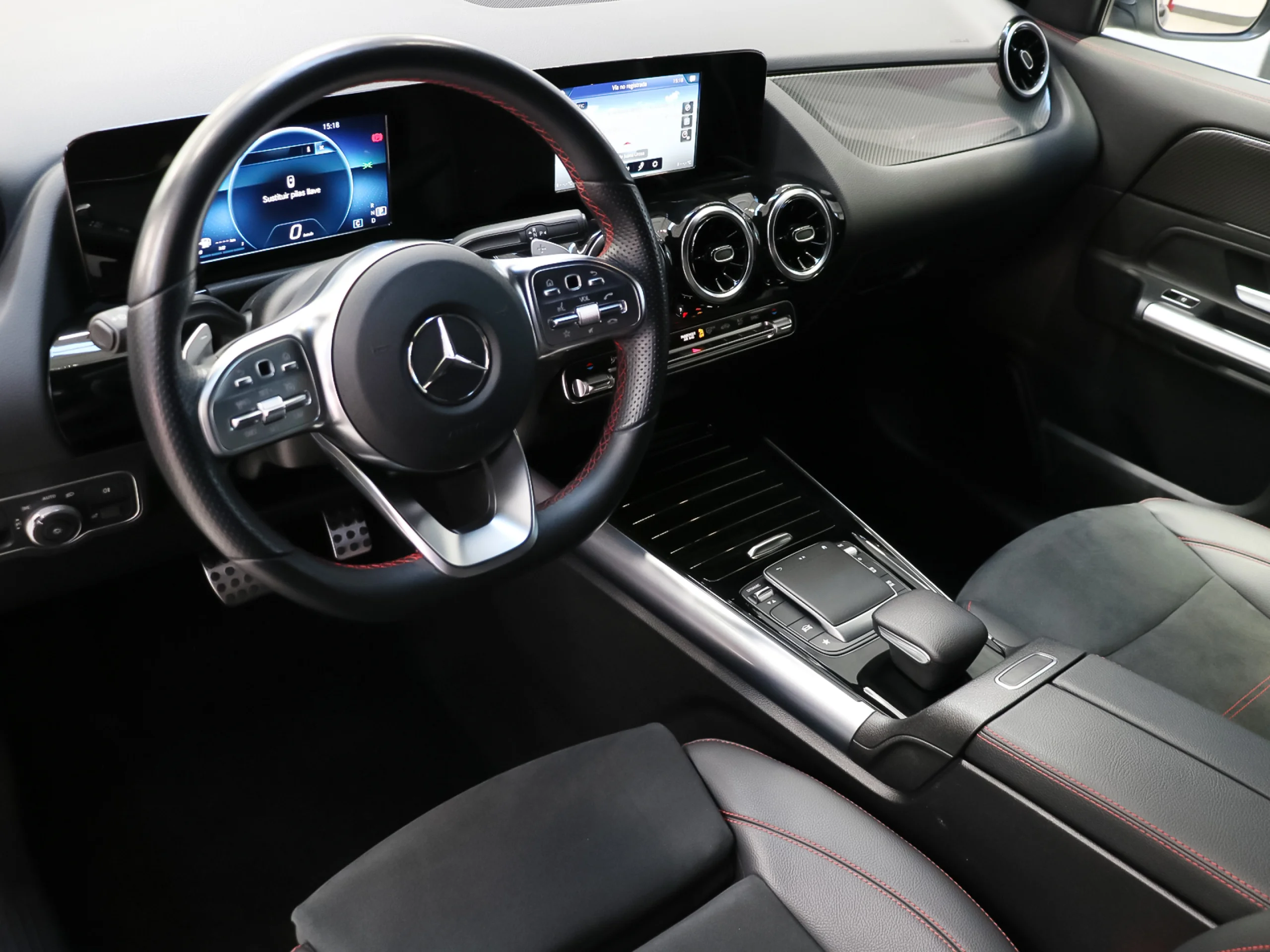 Mercedes-Benz GLA 200 D 110 kW (150 CV) - Foto 4