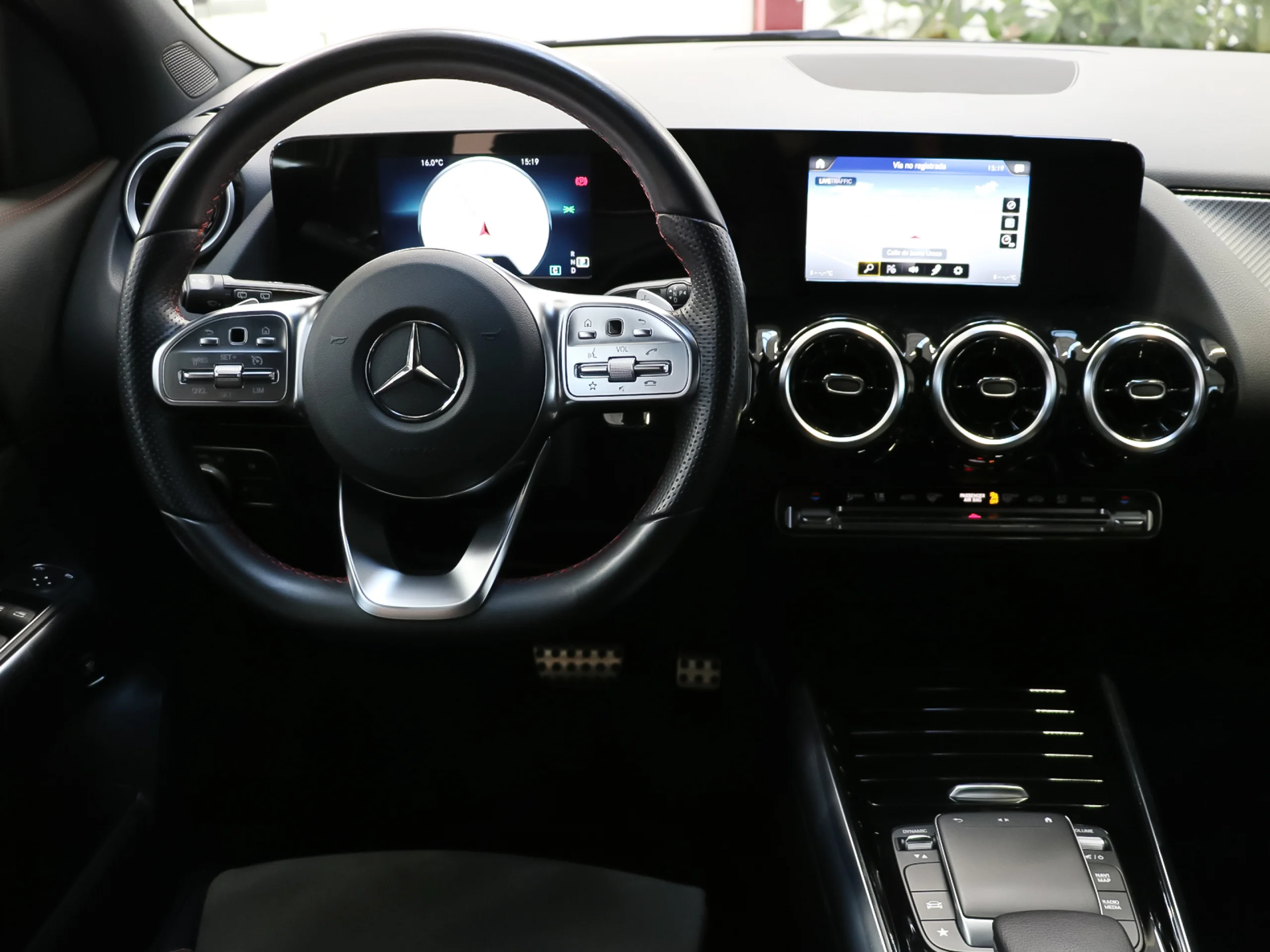 Mercedes-Benz GLA 200 D 110 kW (150 CV) - Foto 12