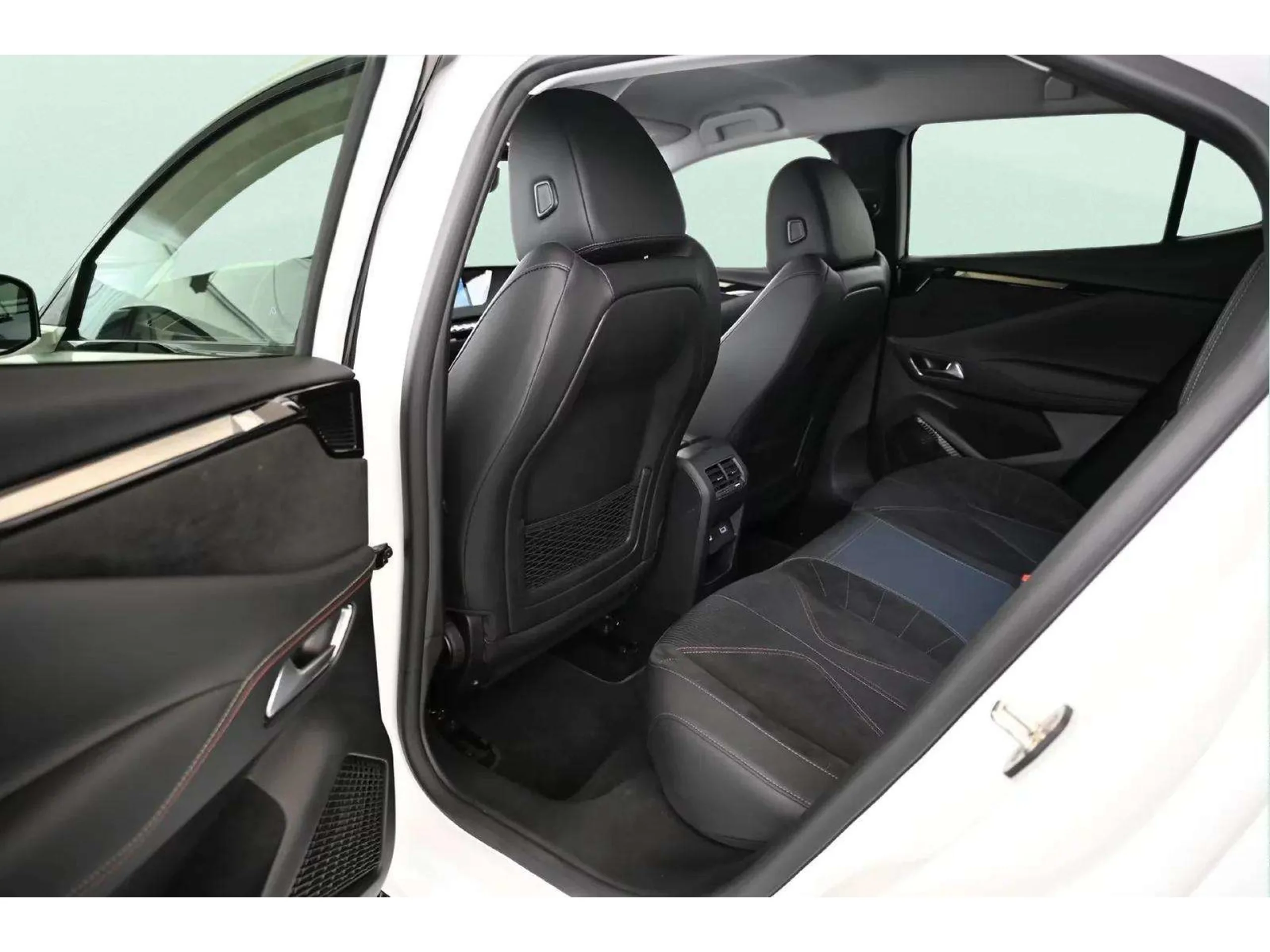 DS Ds4 E-Tense 225 Performance Line 165 kW (225 CV) - Foto 9