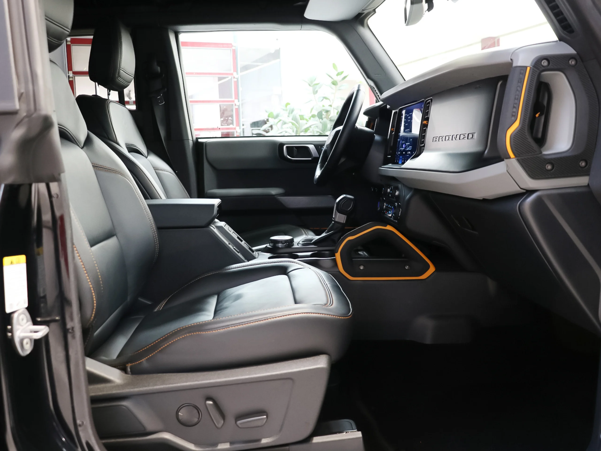 Ford Bronco 2.7 EcoBoost Badlands V6 4x4 Int. 246 kW (335 CV) - Foto 6