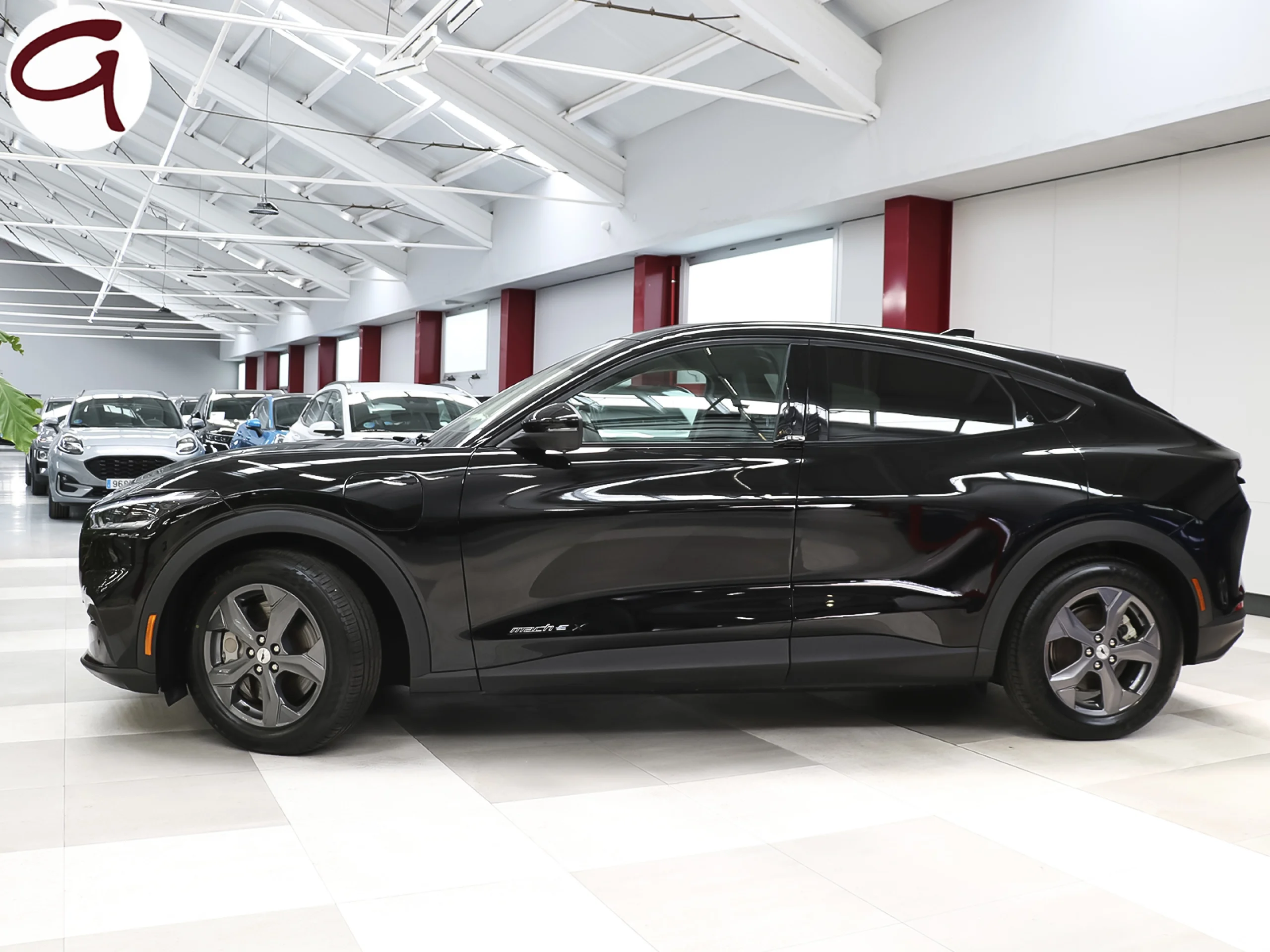 Ford Mustang Mach-E Batería 98.8Kwh 216 kW (294 CV) - Foto 2