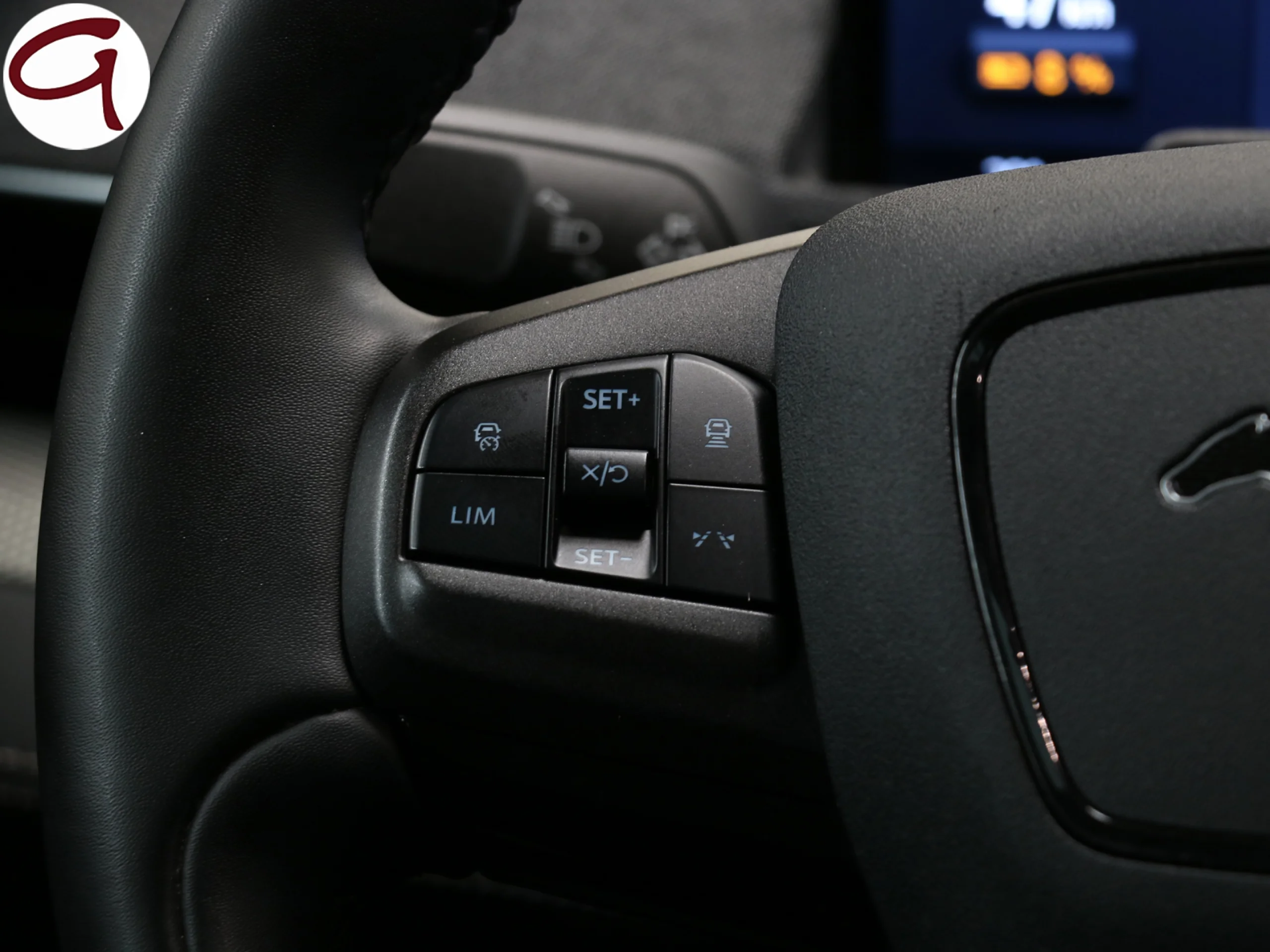 Ford Mustang Mach-E Batería 98.8Kwh 216 kW (294 CV) - Foto 34